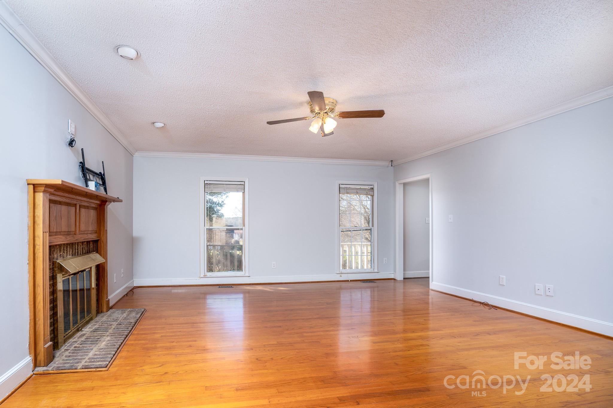 151 Oak Point Drive Property Photo 17