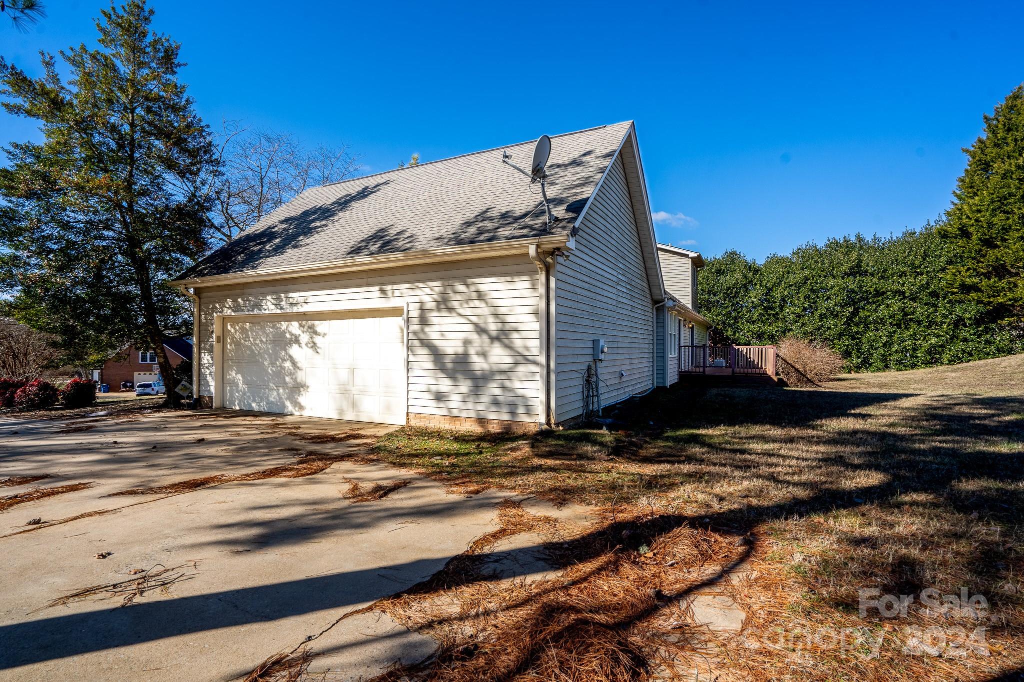 151 Oak Point Drive Property Photo 31