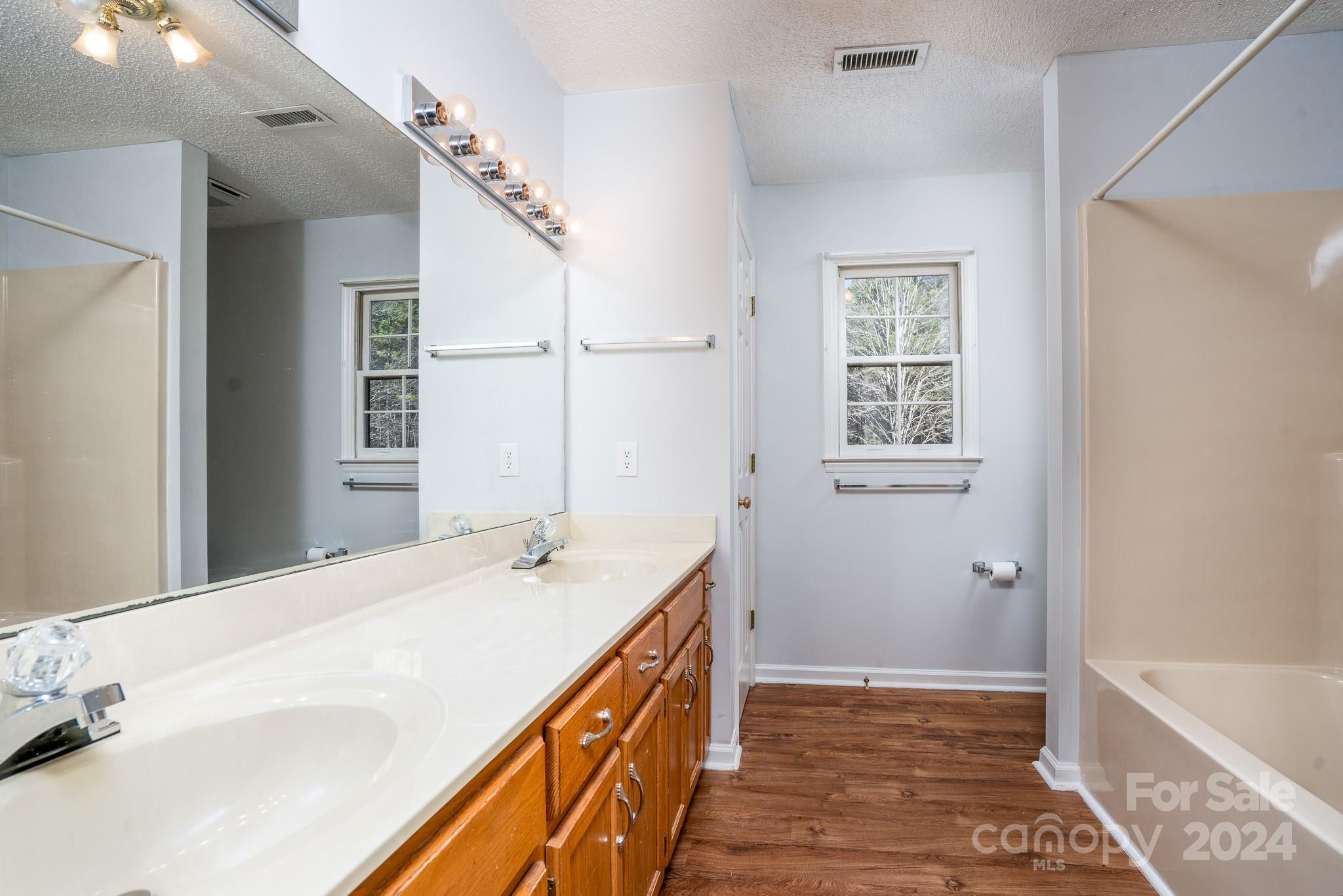 151 Oak Point Drive Property Photo 36