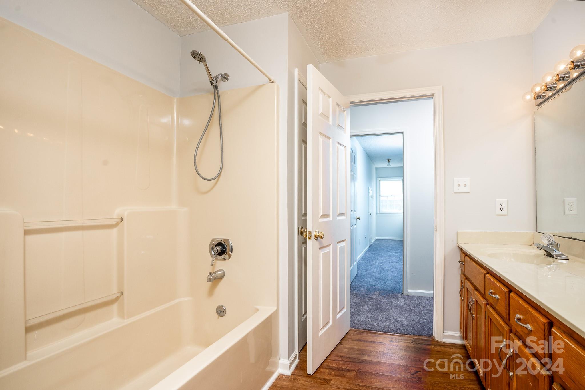 151 Oak Point Drive Property Photo 37