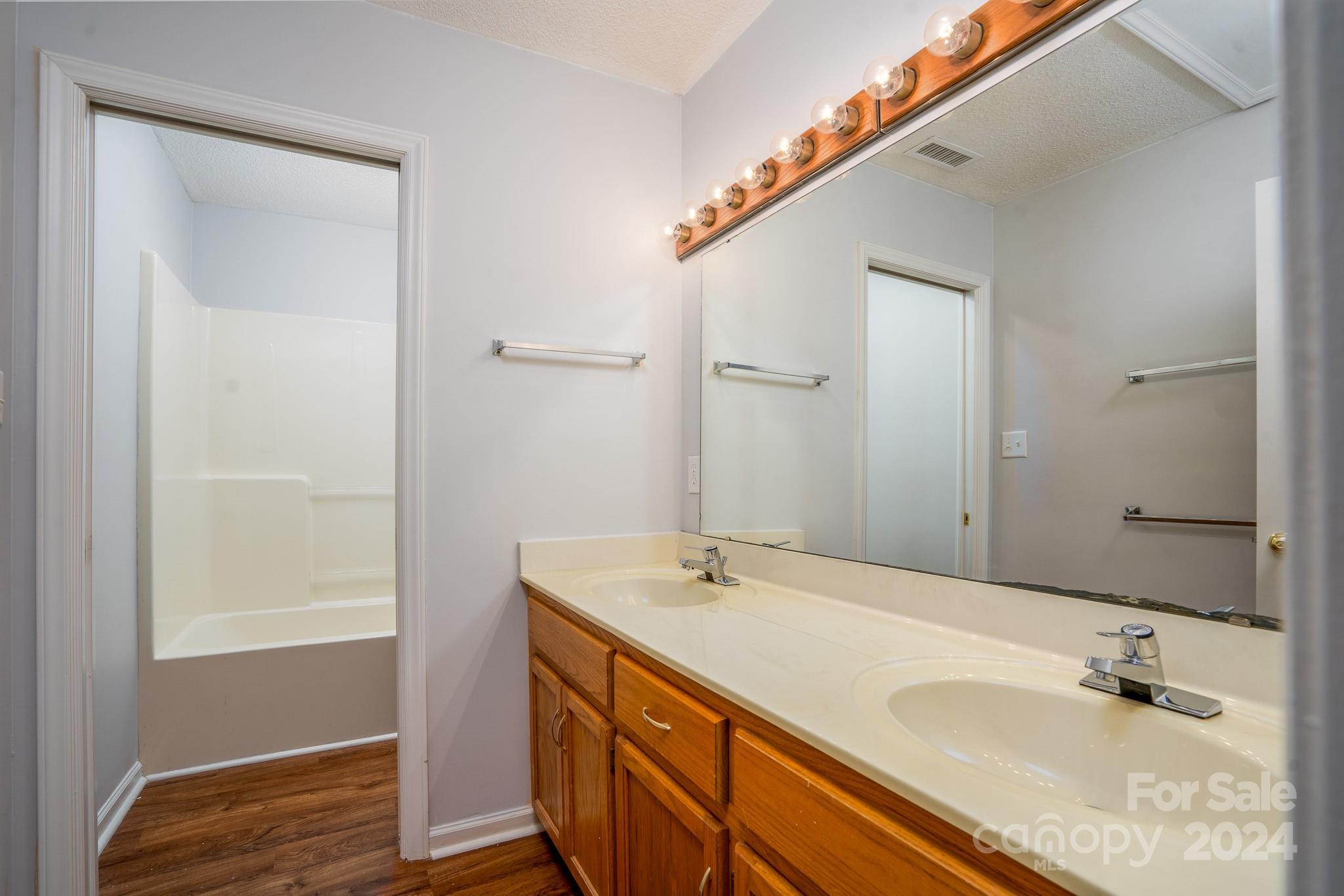 151 Oak Point Drive Property Photo 39