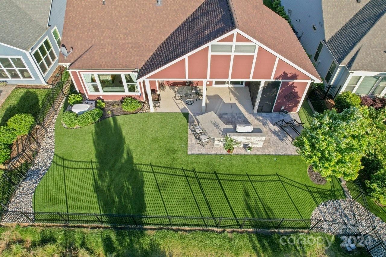 6269 Raven Rock Drive Property Photo 2