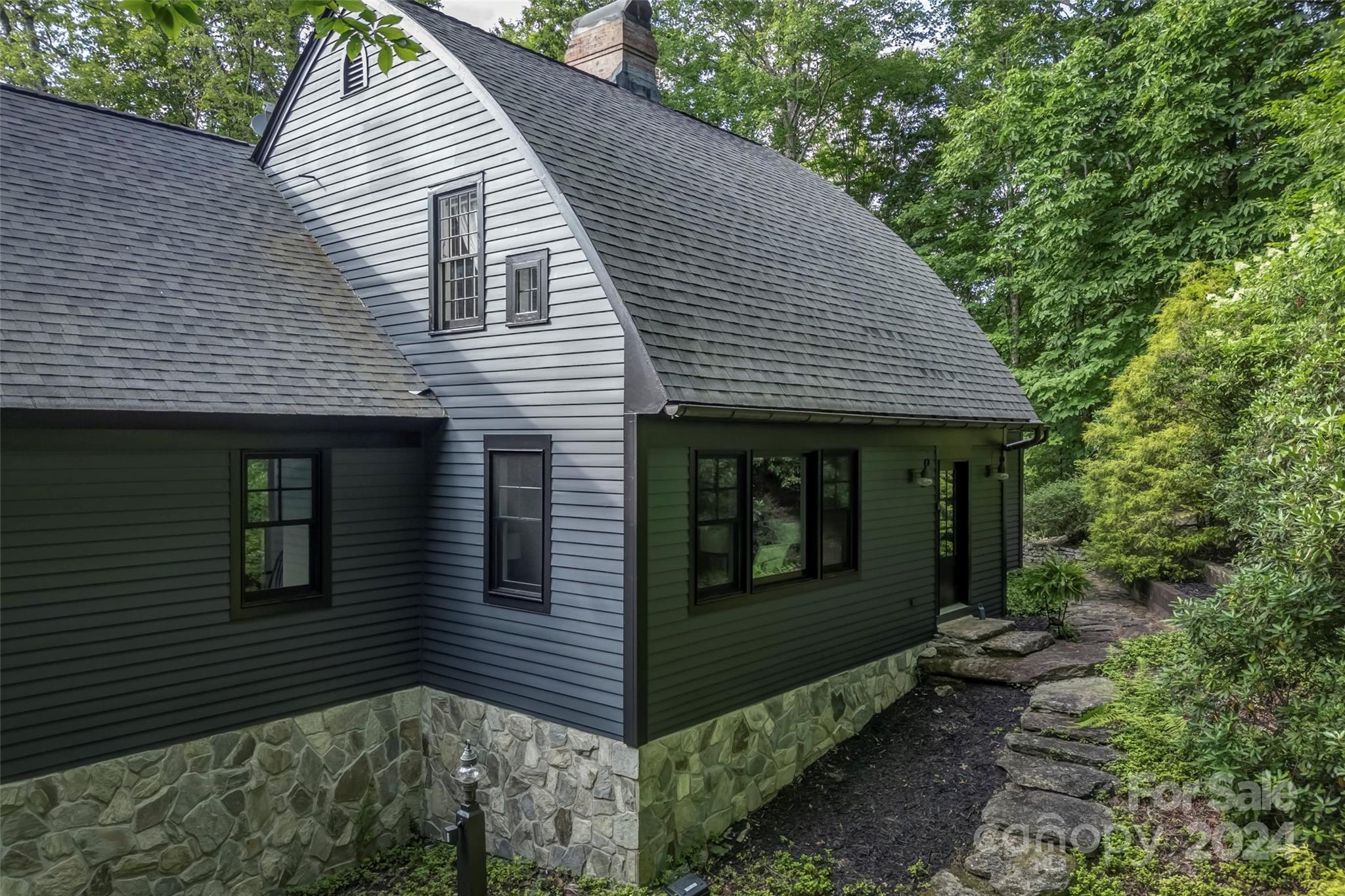 193 Dvdisdi Court Property Photo 2
