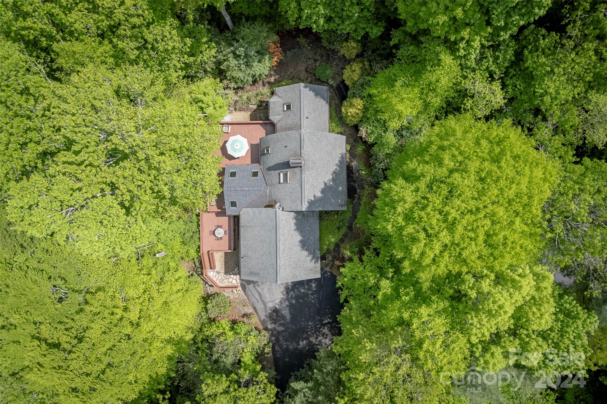 193 Dvdisdi Court Property Photo 6
