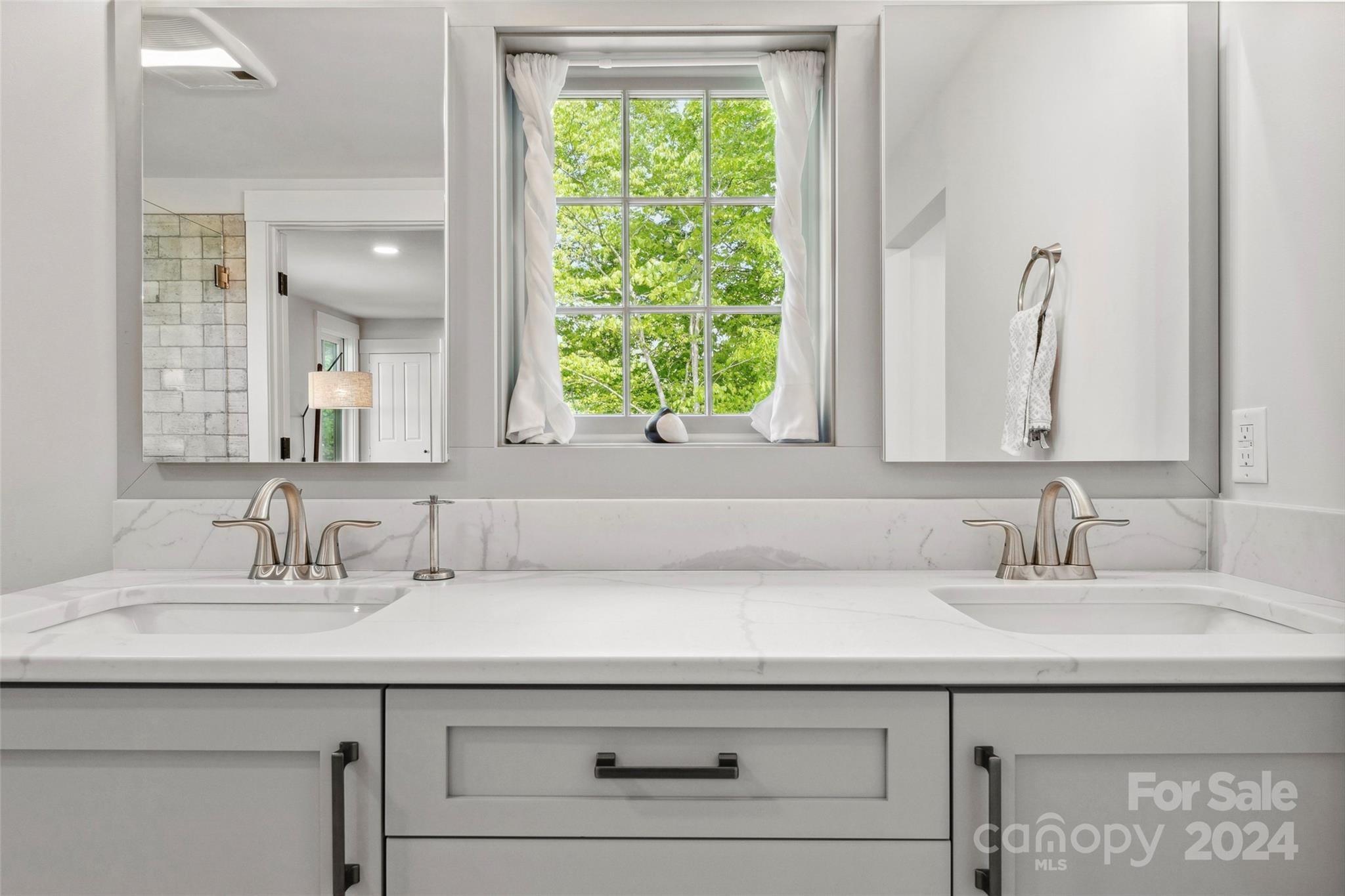 193 Dvdisdi Court Property Photo 20