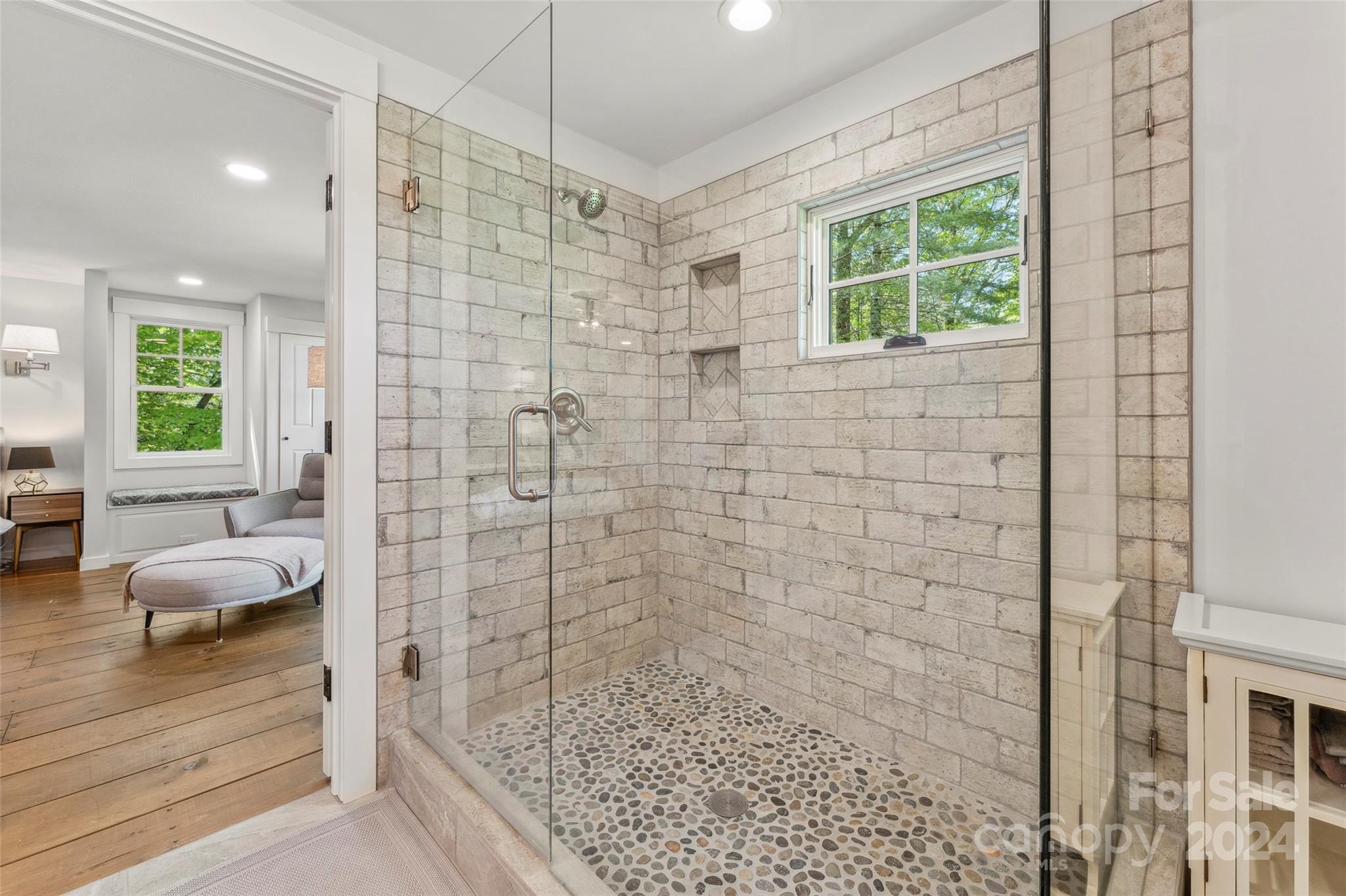 193 Dvdisdi Court Property Photo 21