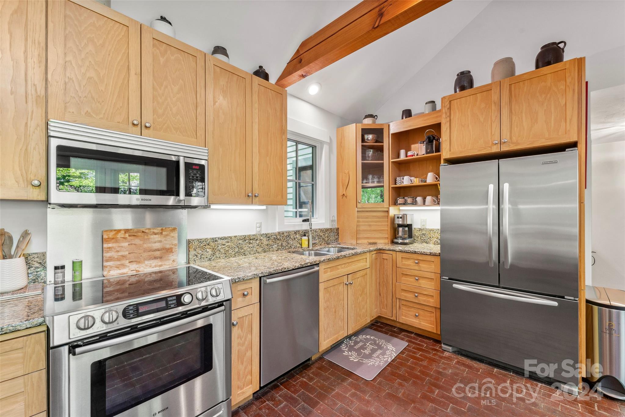 193 Dvdisdi Court Property Photo 28