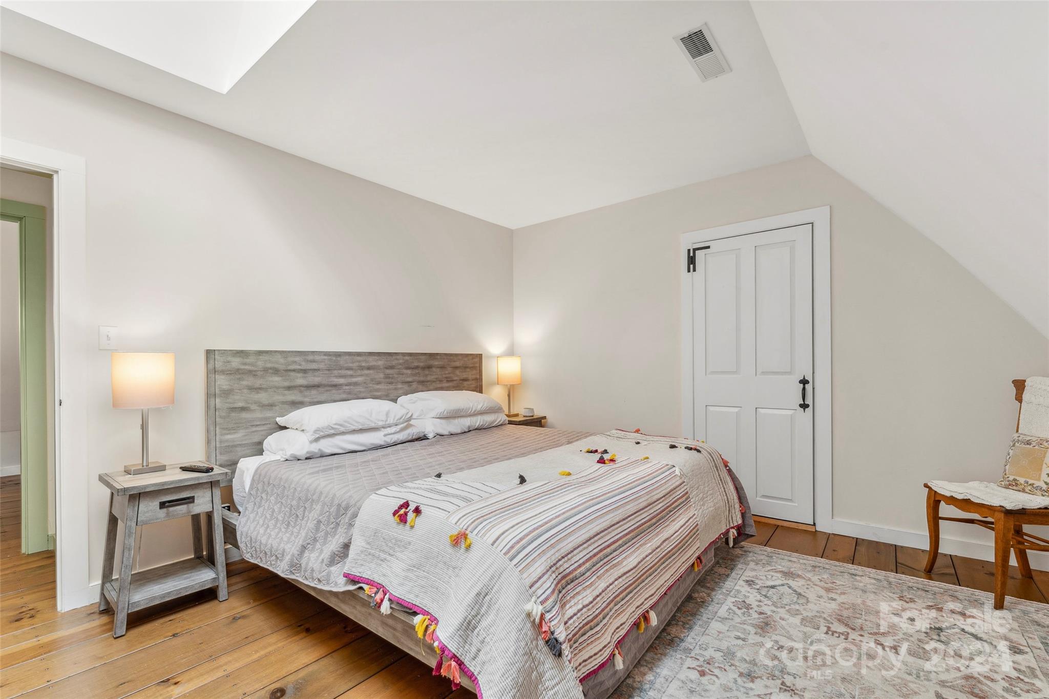 193 Dvdisdi Court Property Photo 33
