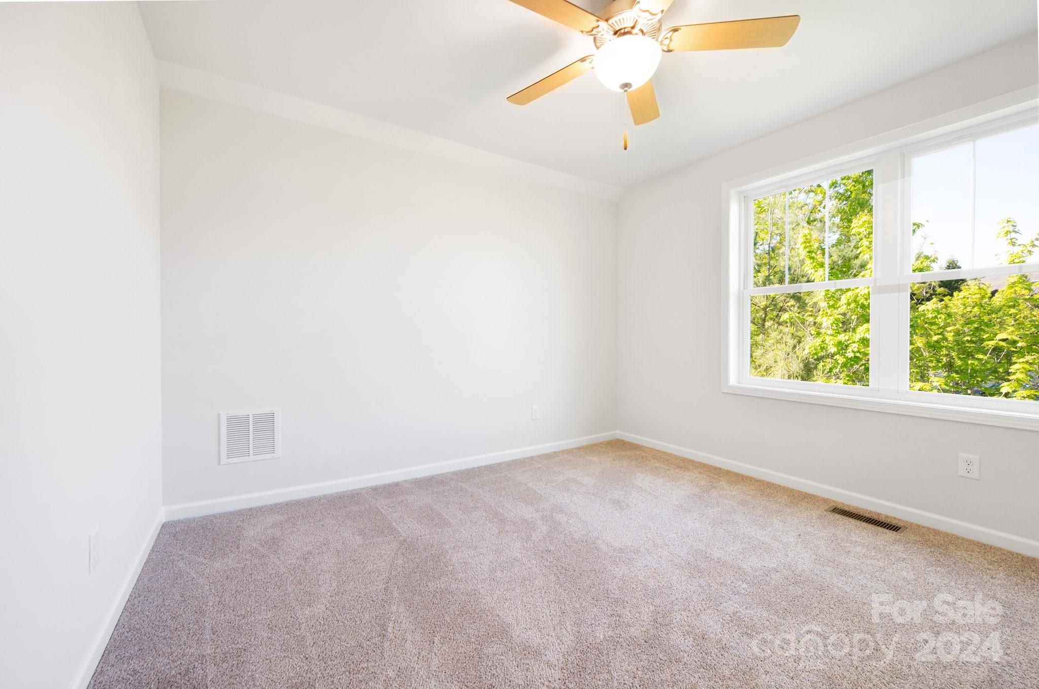 9 Berry Crest Lane 13 Property Photo 18