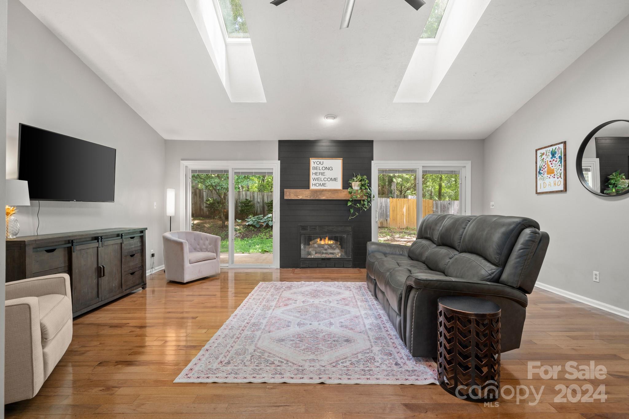 13 Spring Cove Court Property Photo 7