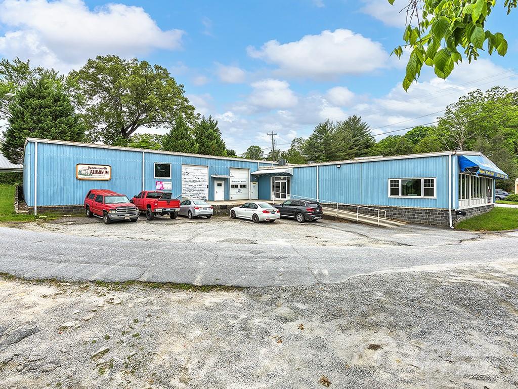 512 Kanuga Road Property Photo 1