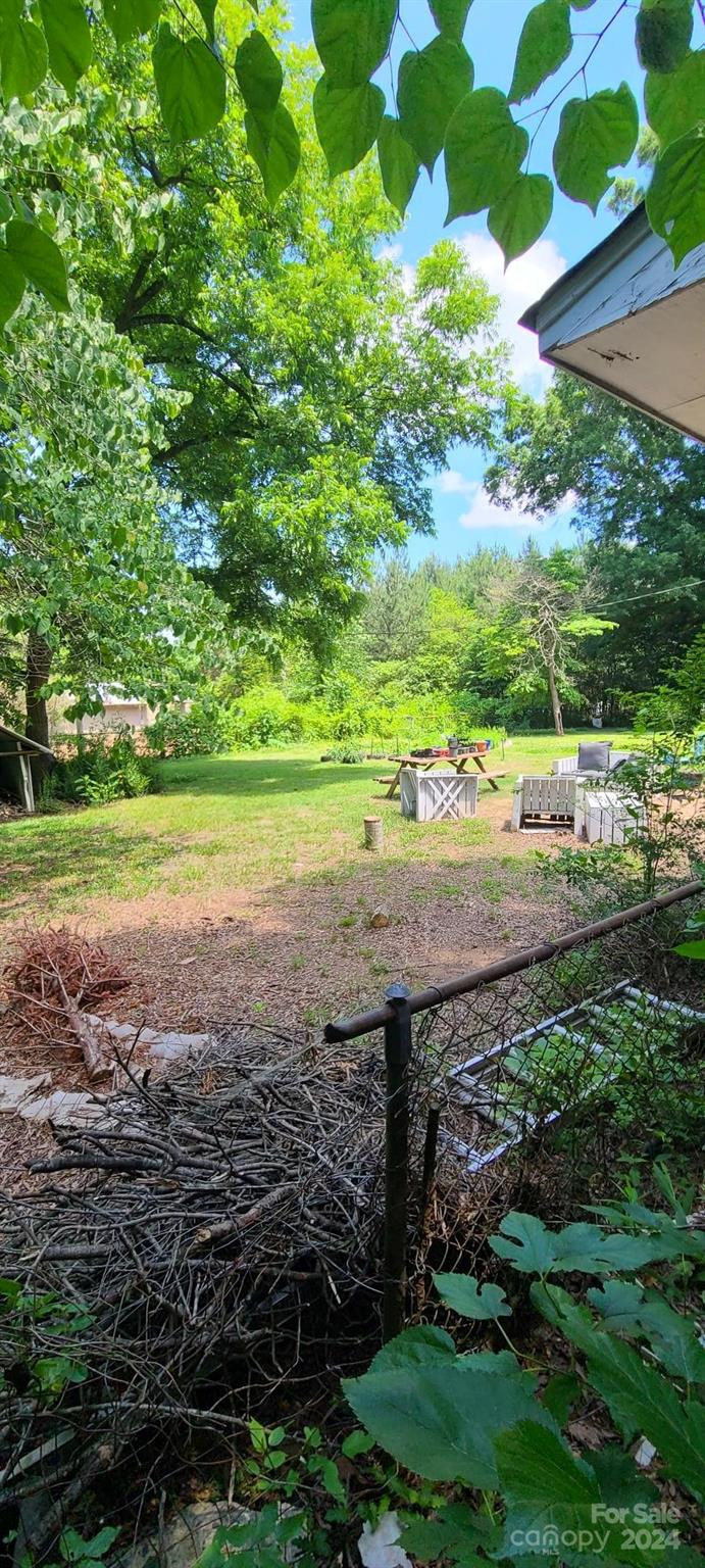 2210 Goldmine Road Property Photo 14