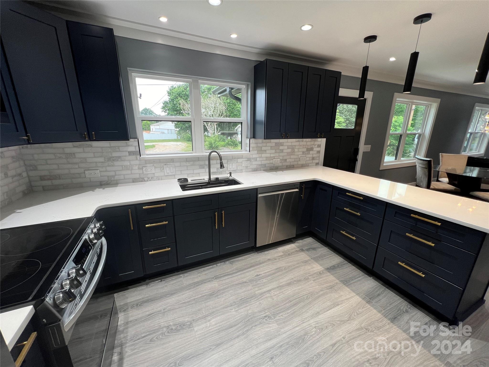 516 Spring Garden Avenue Property Photo 6