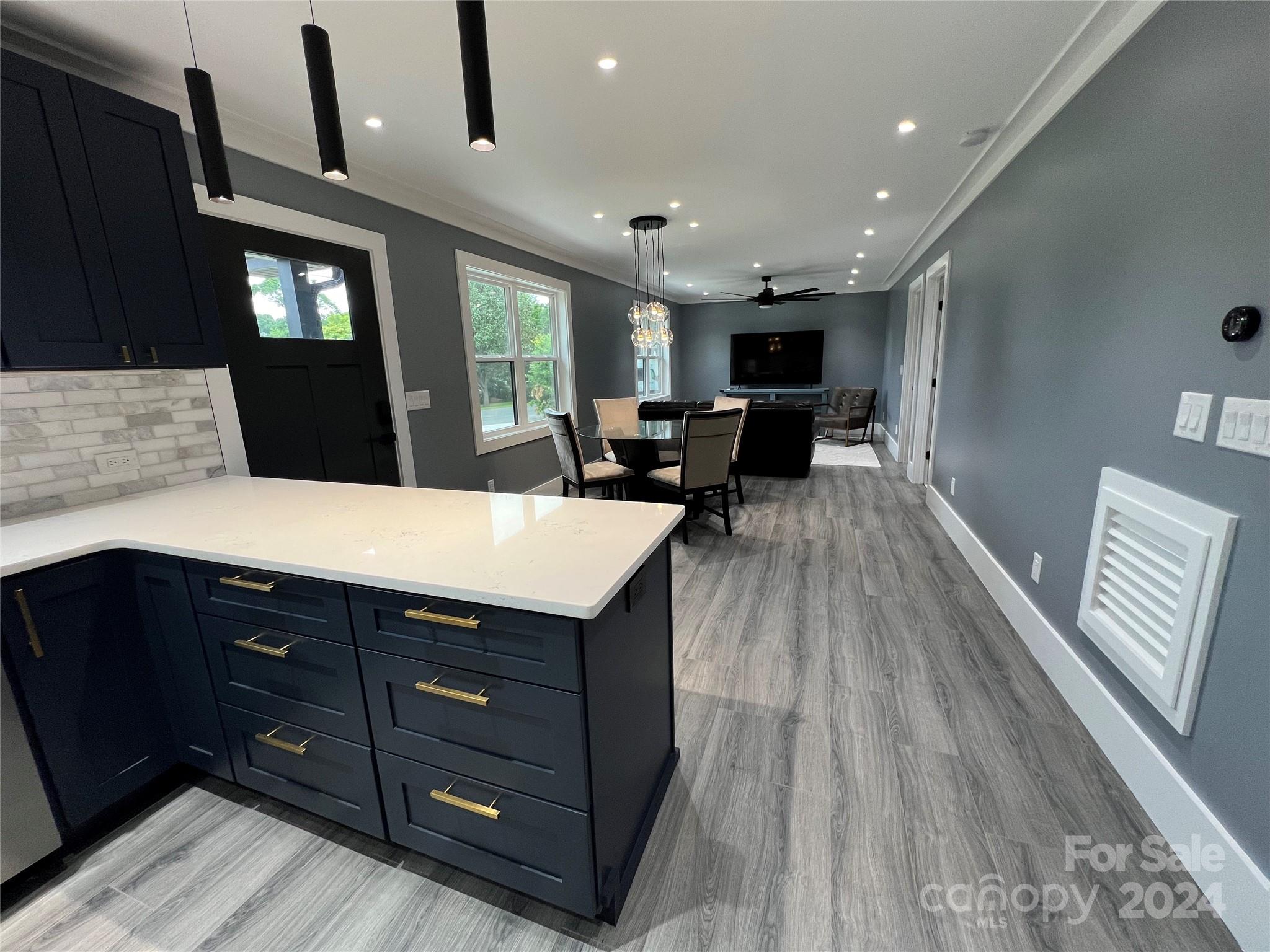 516 Spring Garden Avenue Property Photo 8
