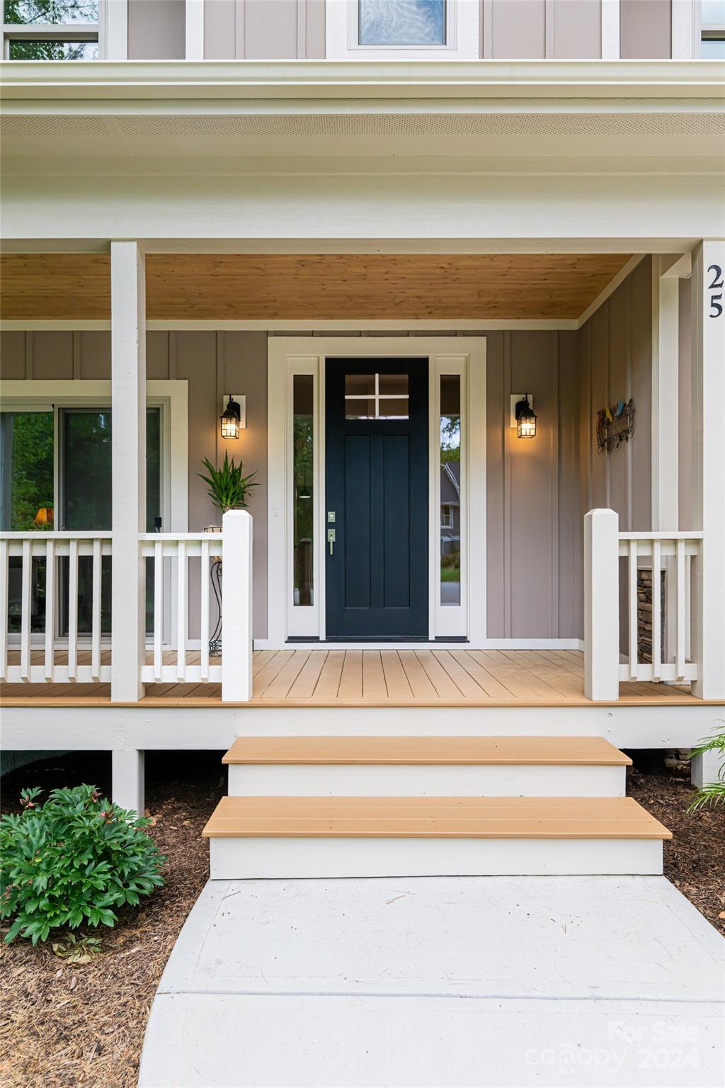 25 Wood Path Lane Property Photo 4