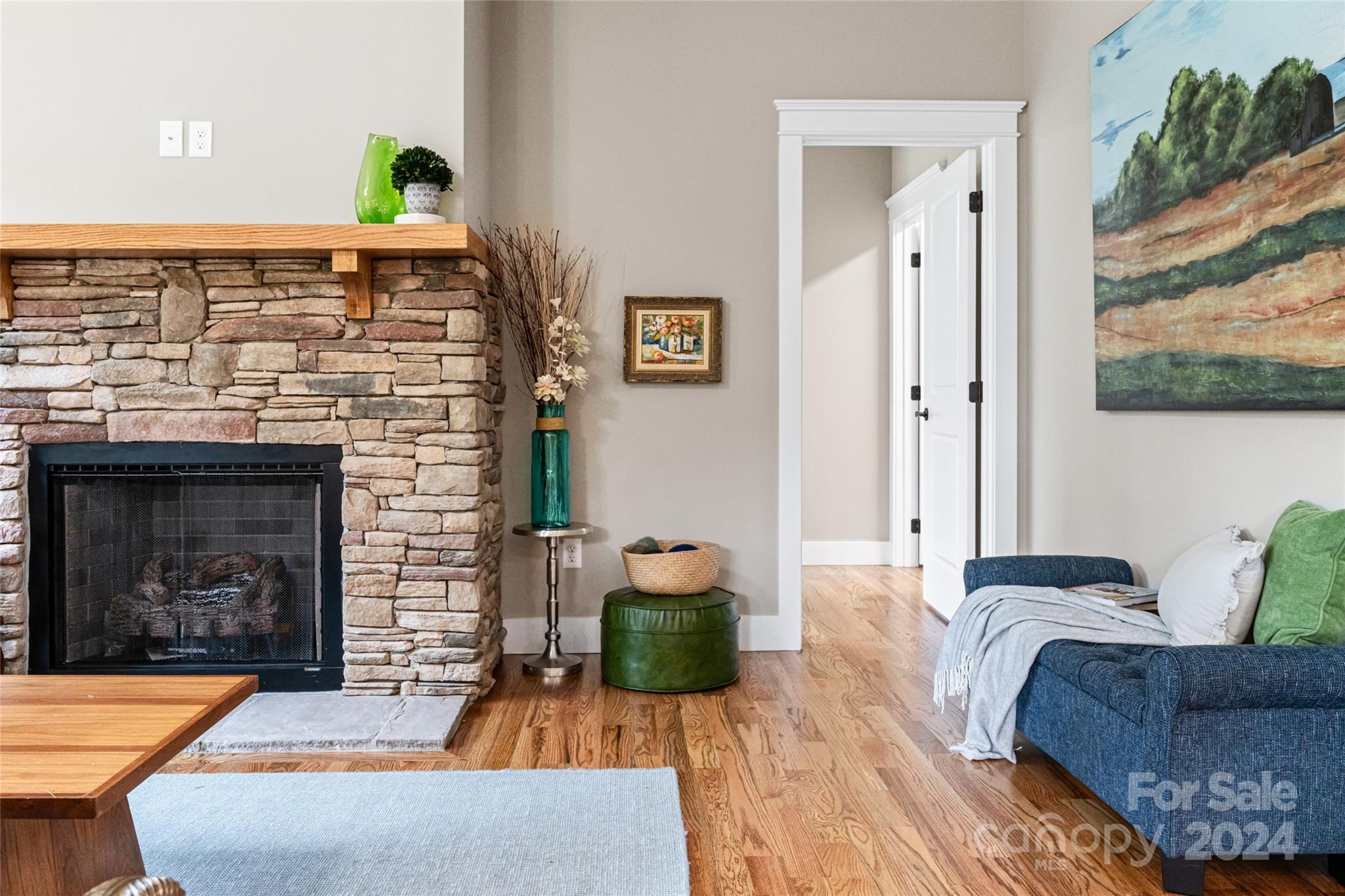 25 Wood Path Lane Property Photo 12