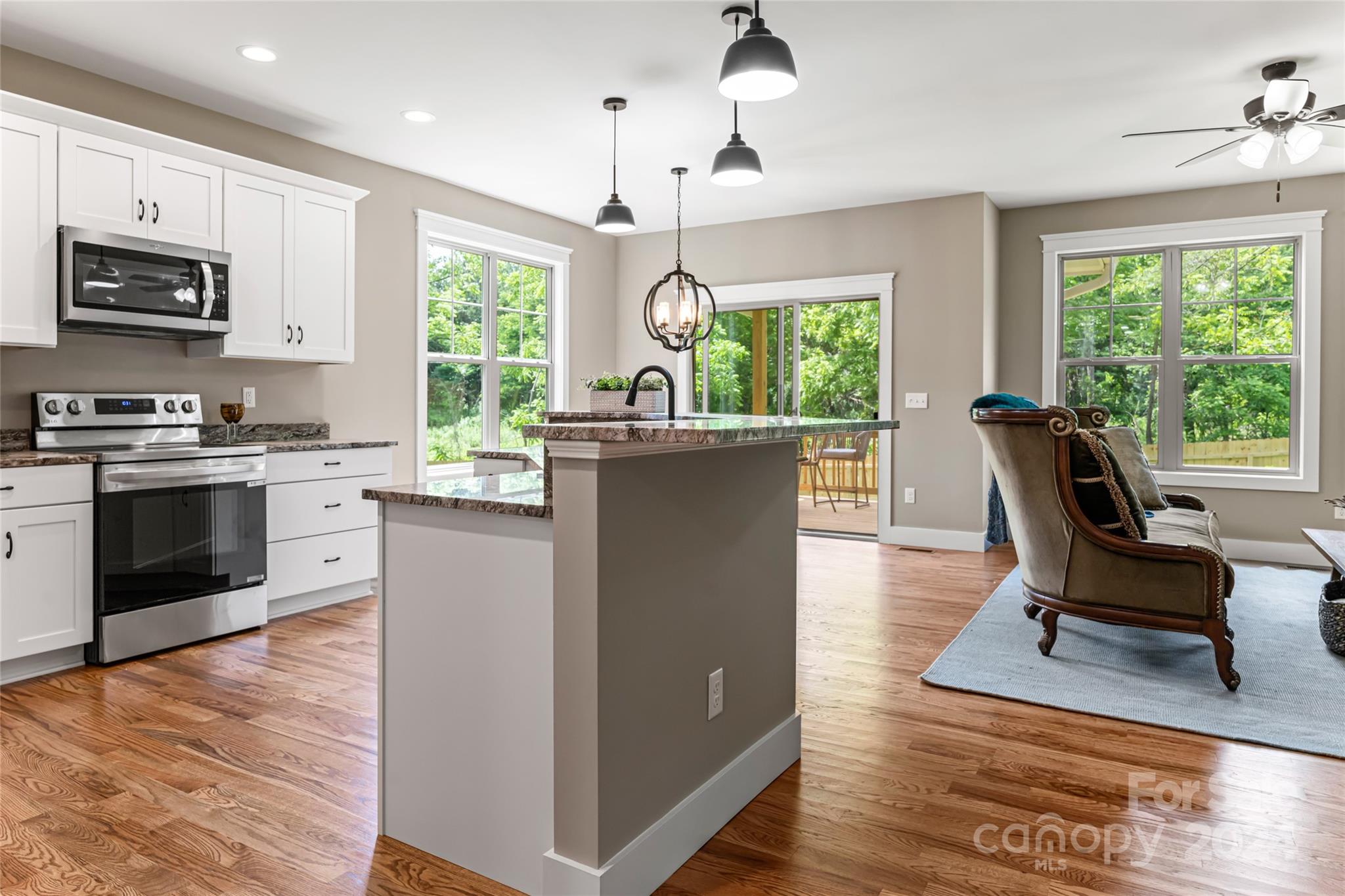 25 Wood Path Lane Property Photo 15
