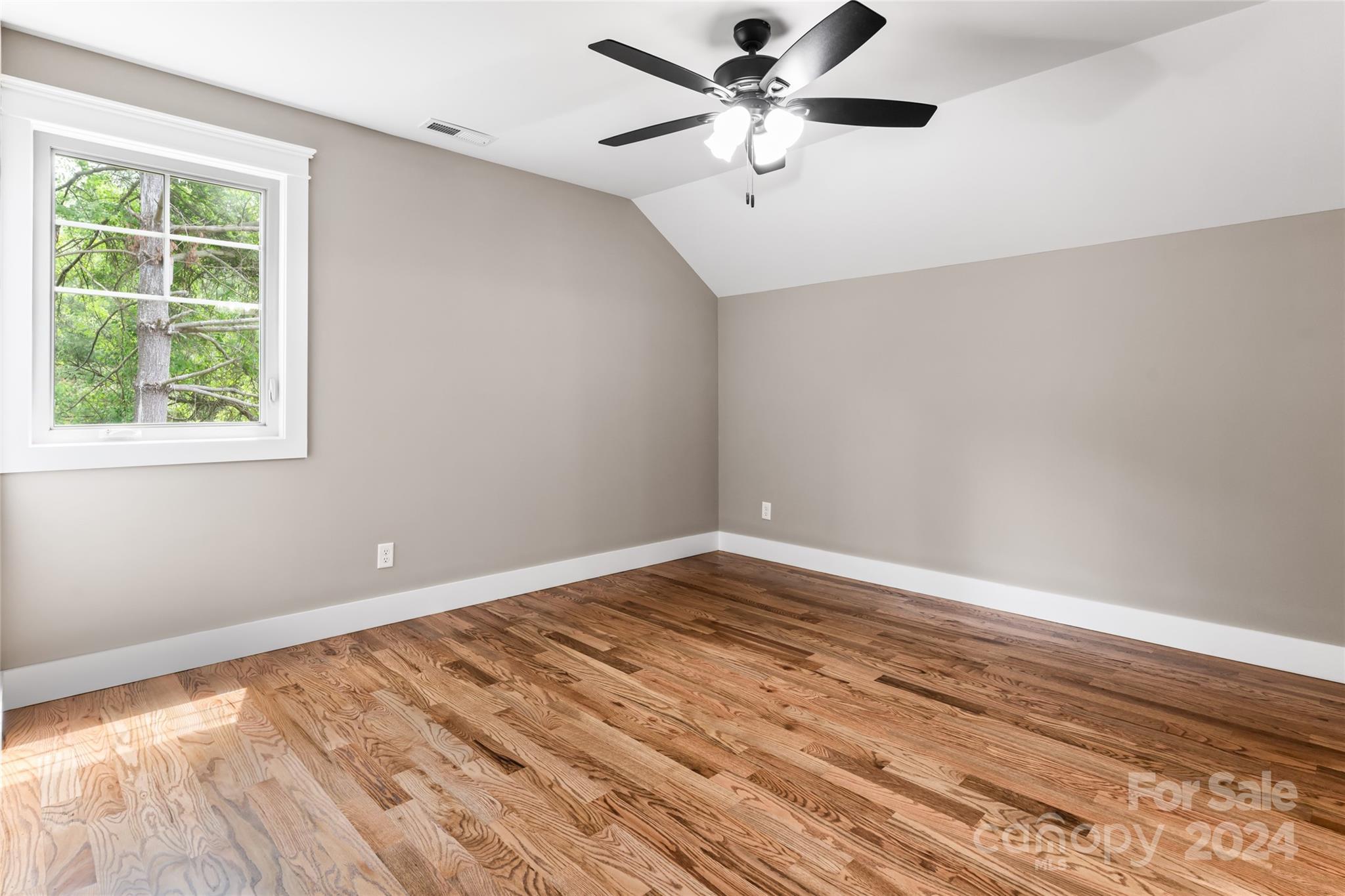 25 Wood Path Lane Property Photo 35