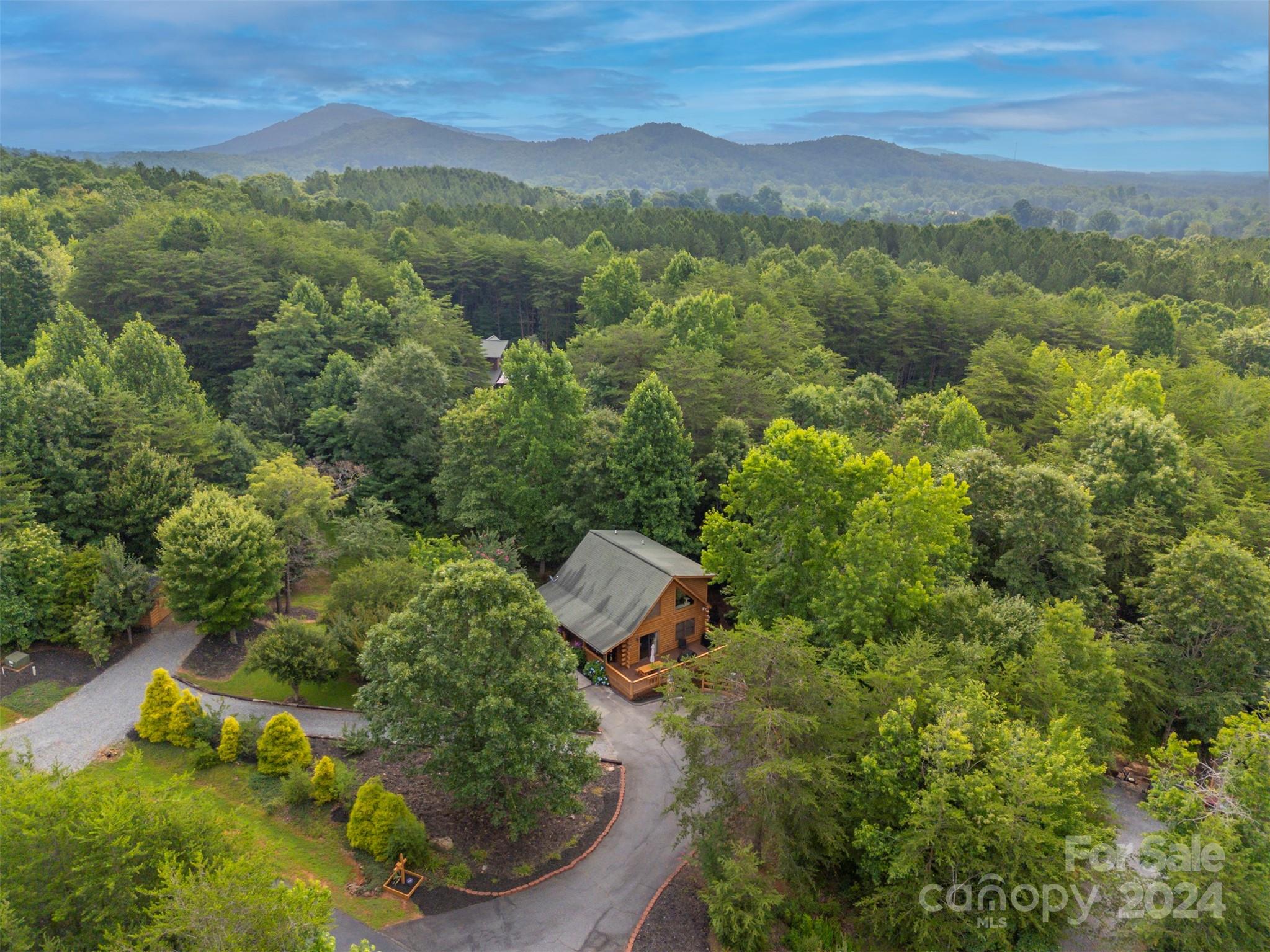 125 Pine Ridge Drive Property Photo