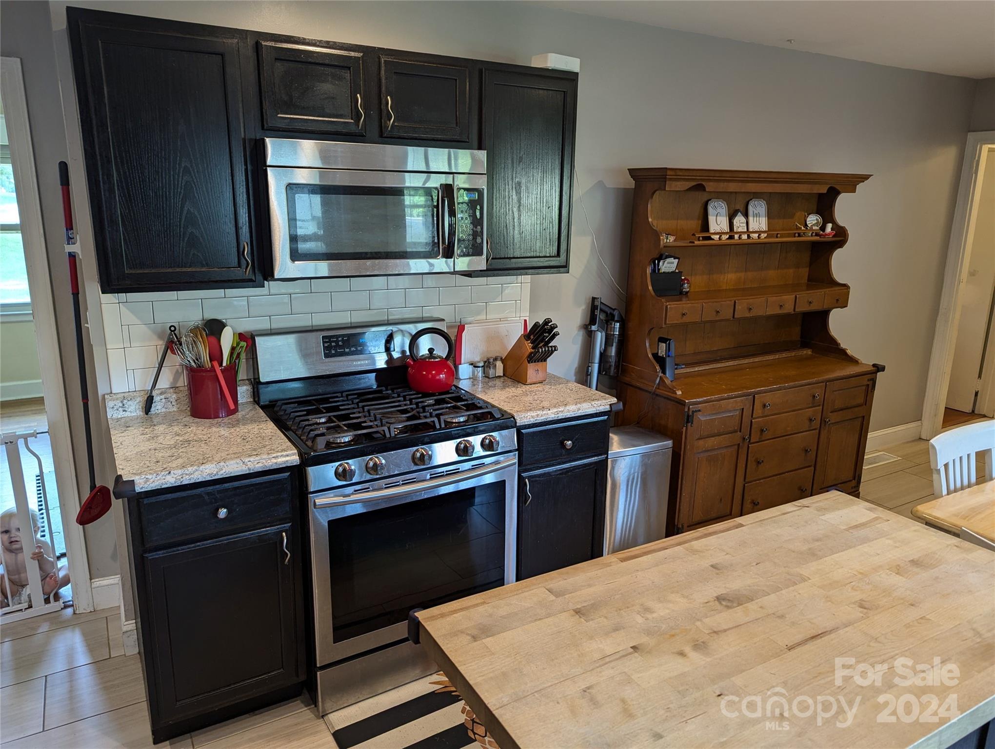 3106 Brevard Road Property Photo 5