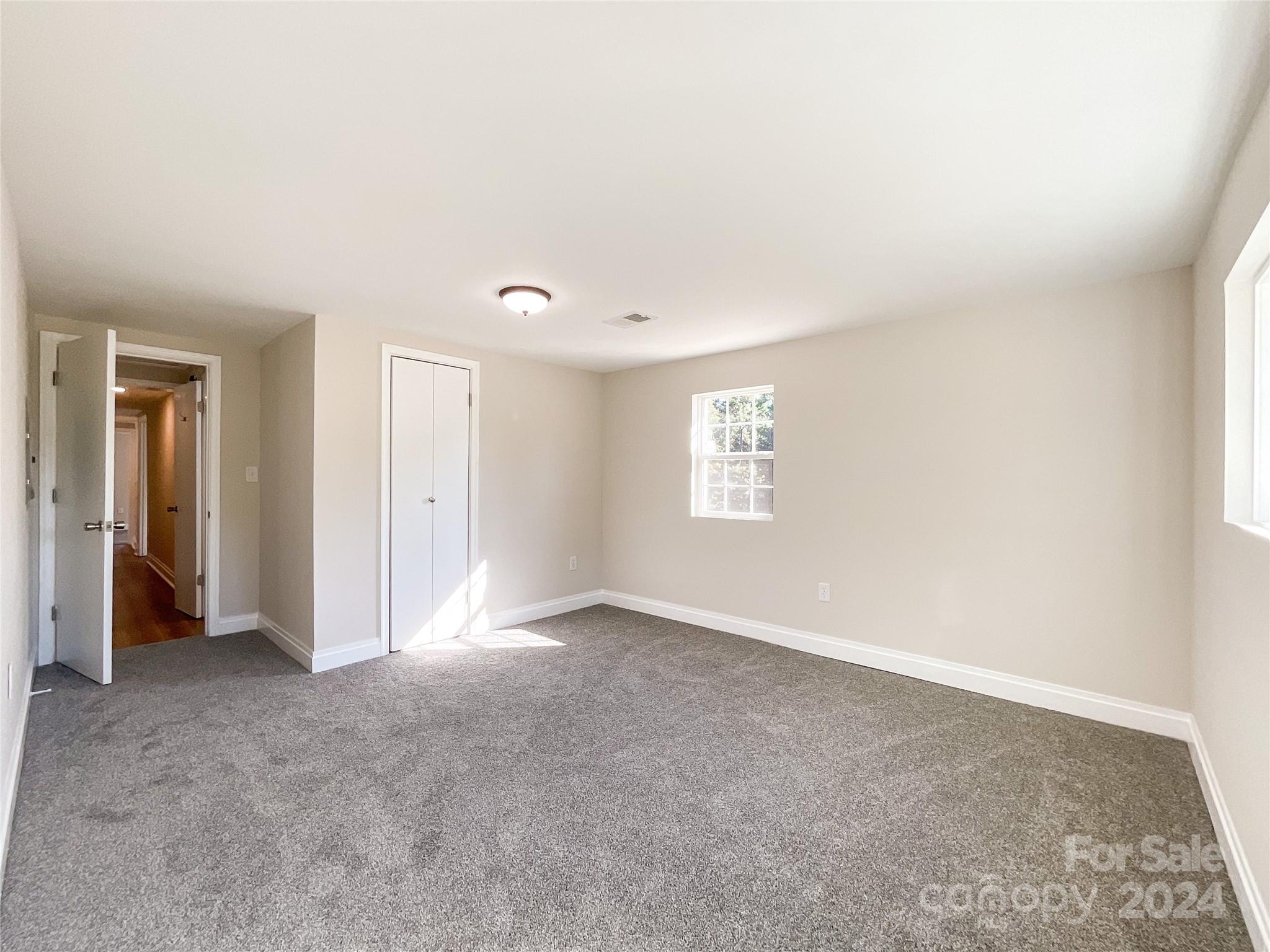 766 Flora Circle Property Photo 18