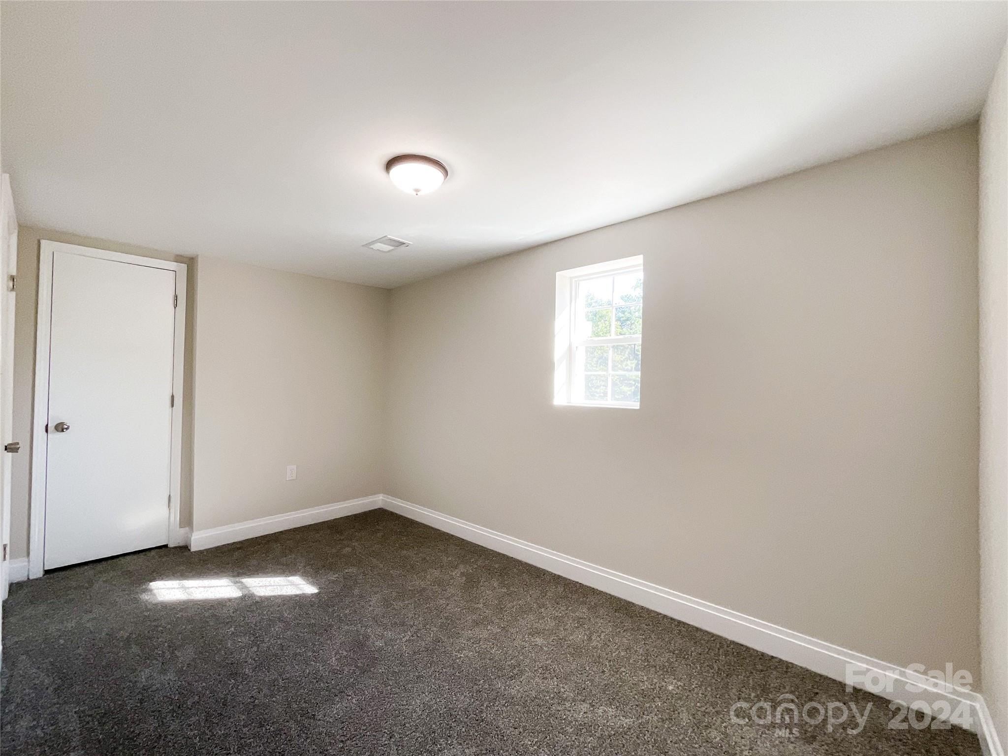 766 Flora Circle Property Photo 24