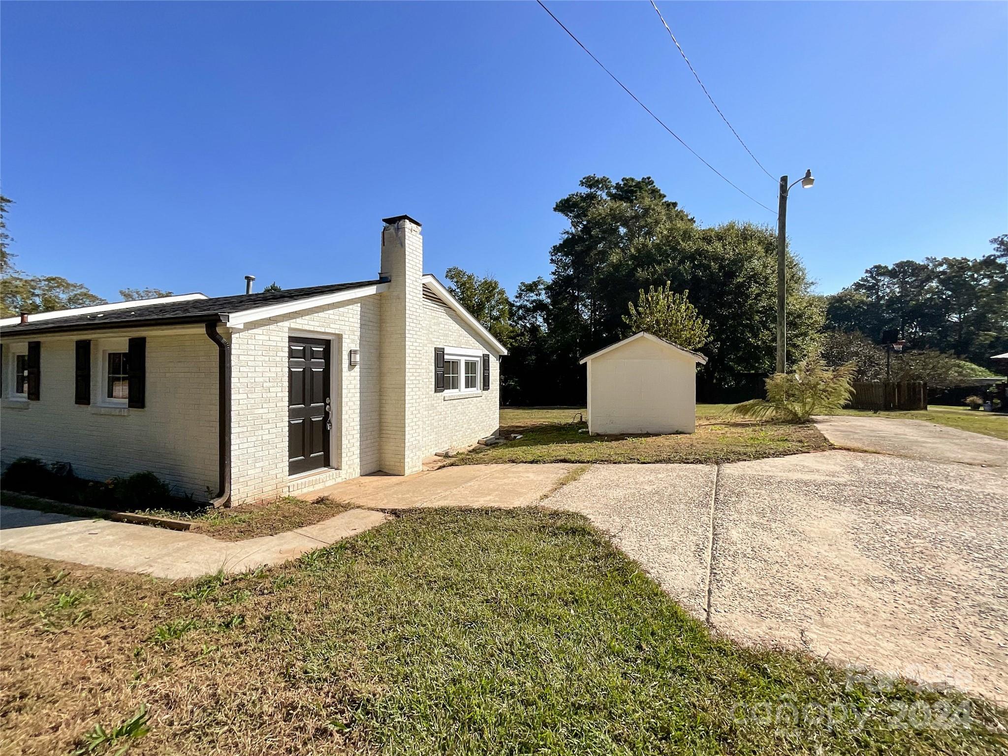 766 Flora Circle Property Photo 32