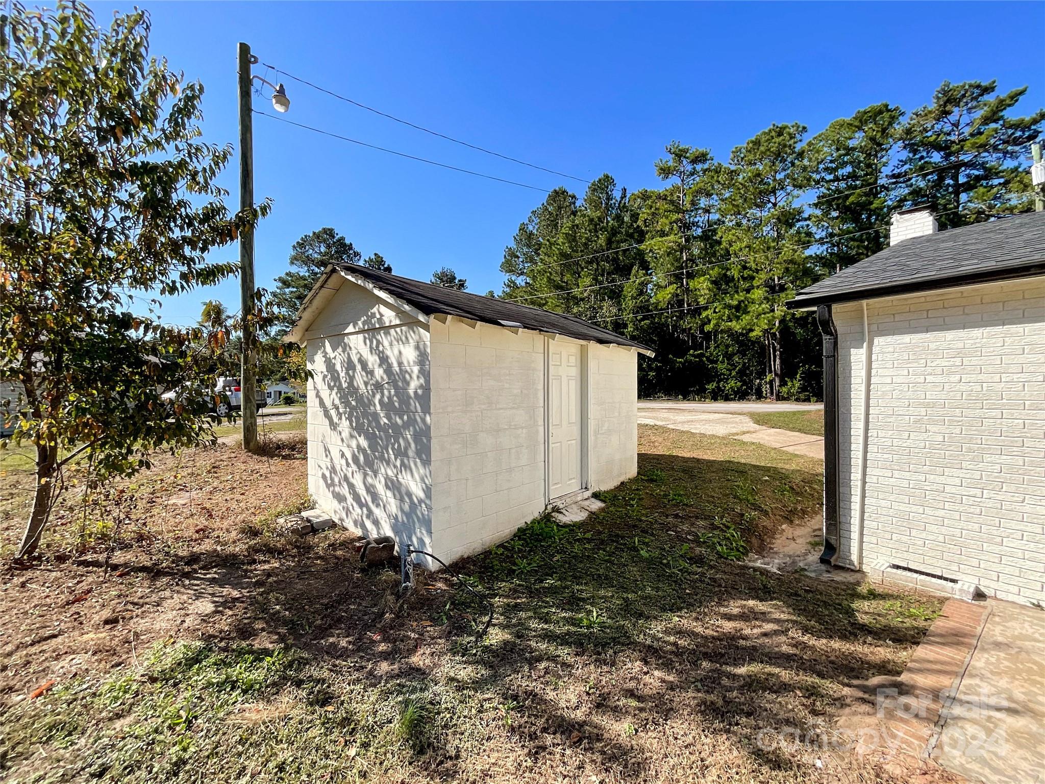 766 Flora Circle Property Photo 33