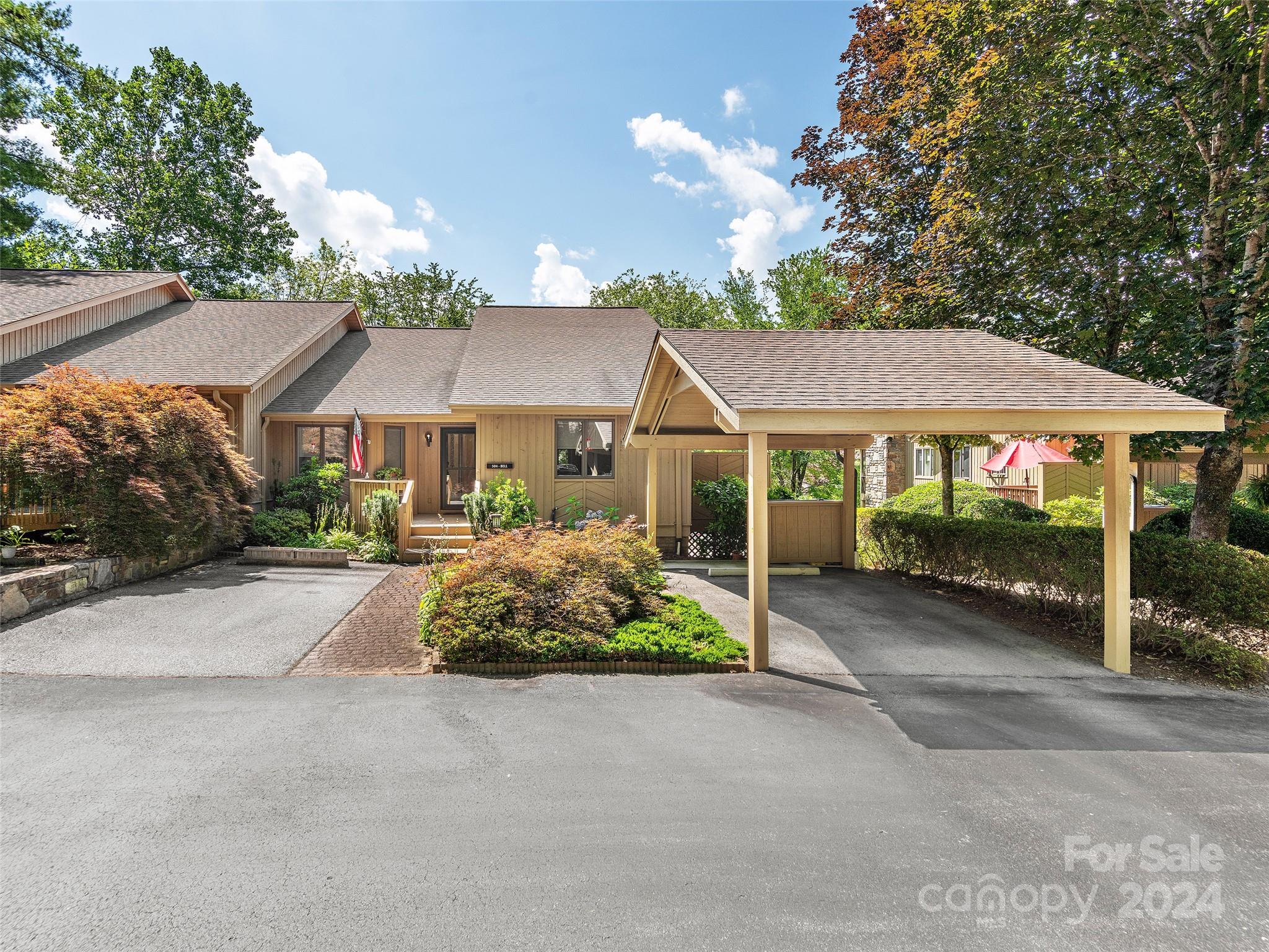 504 Water Oak Lane Property Photo 1