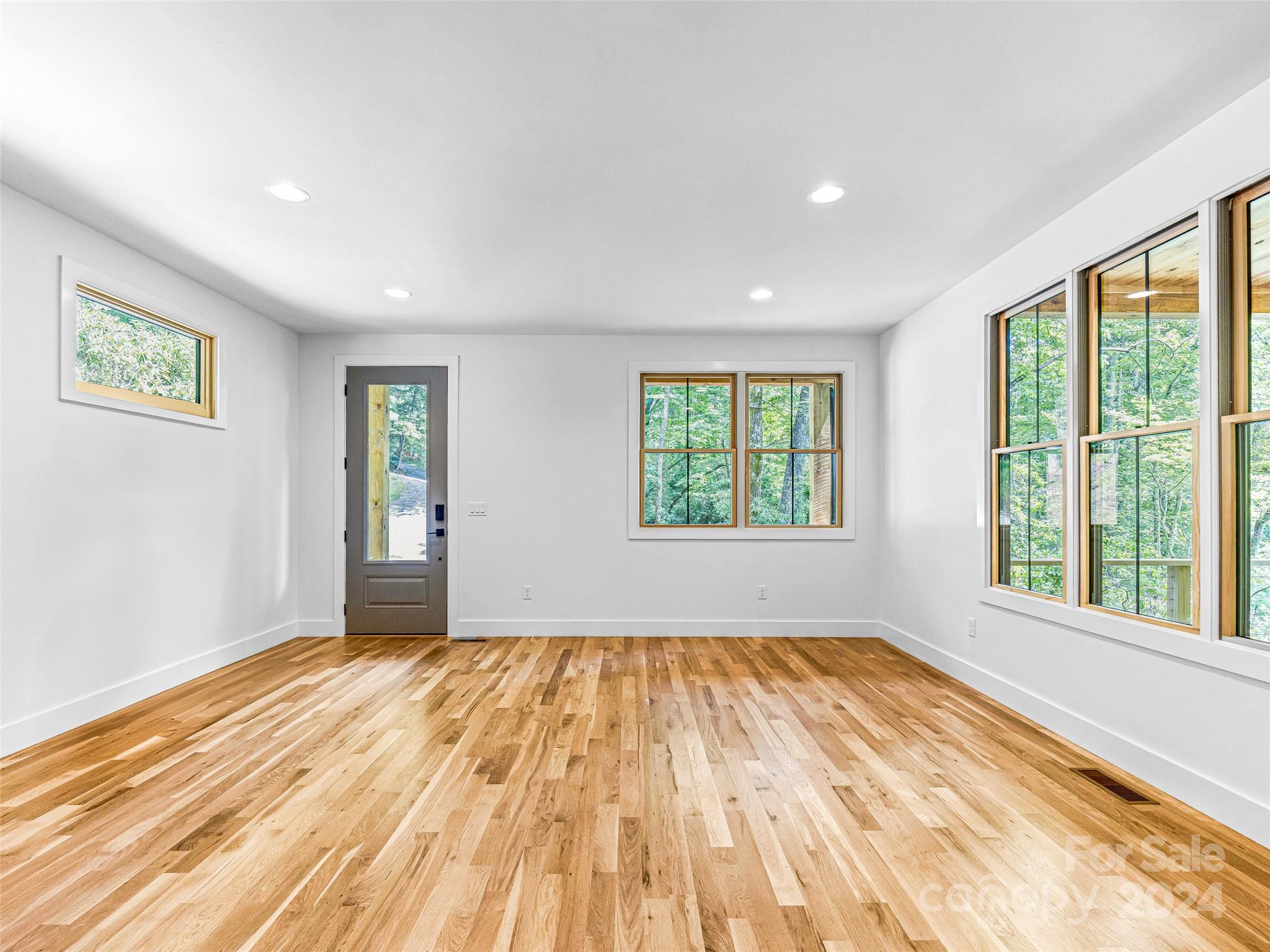 819 Pisgah Forest Drive Property Photo 4