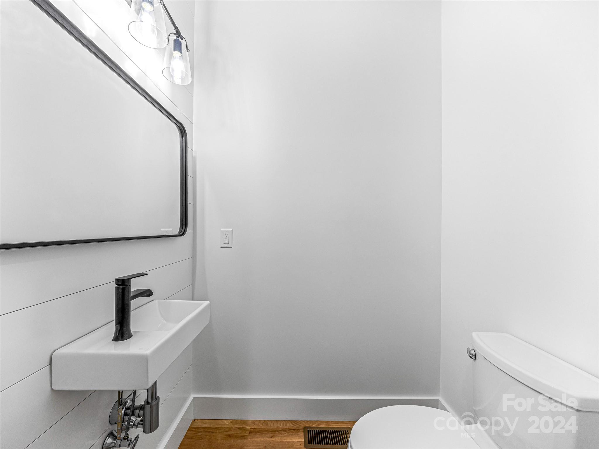 819 Pisgah Forest Drive Property Photo 14
