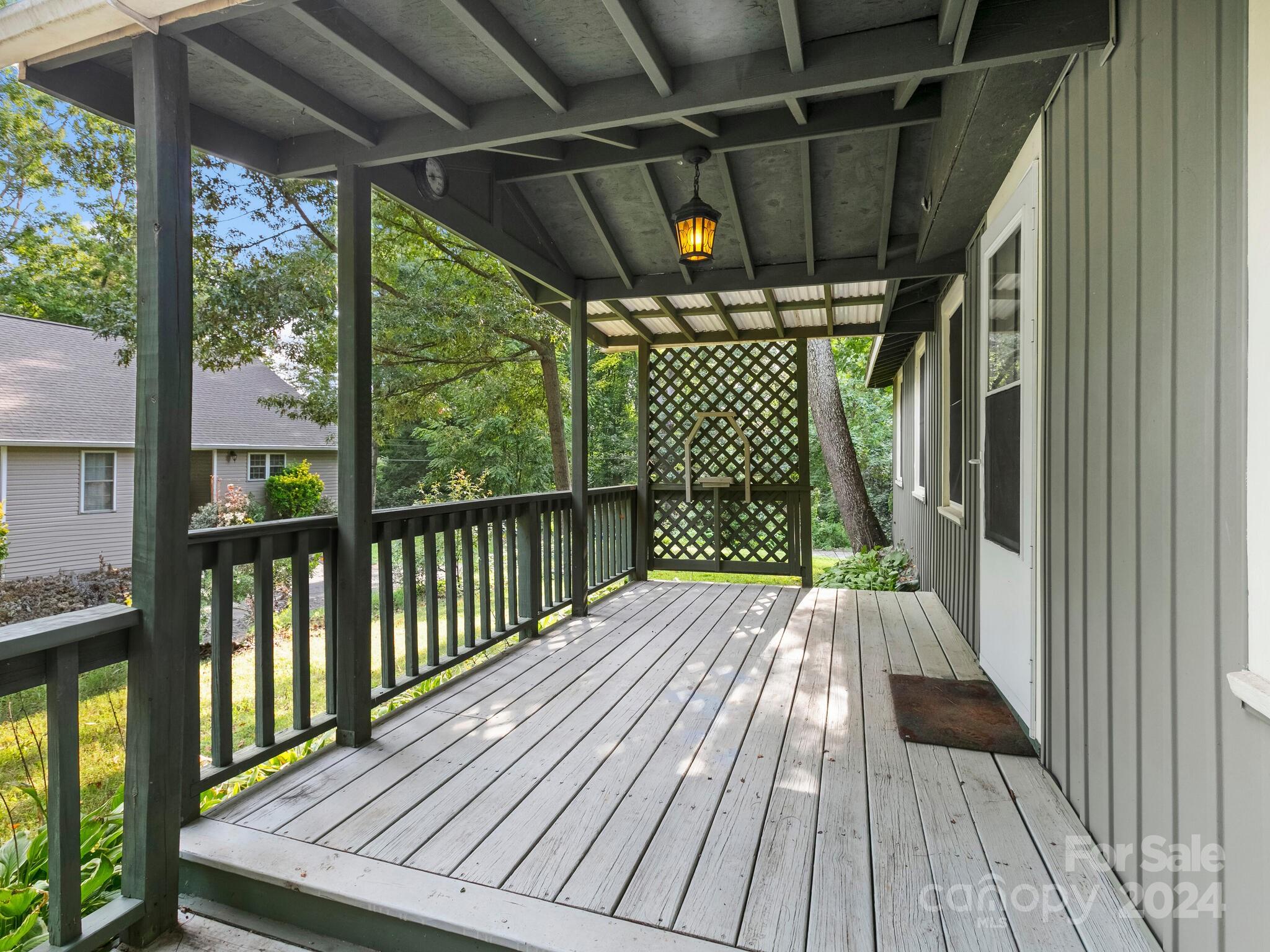 10 Shenandoah Road Property Photo 5