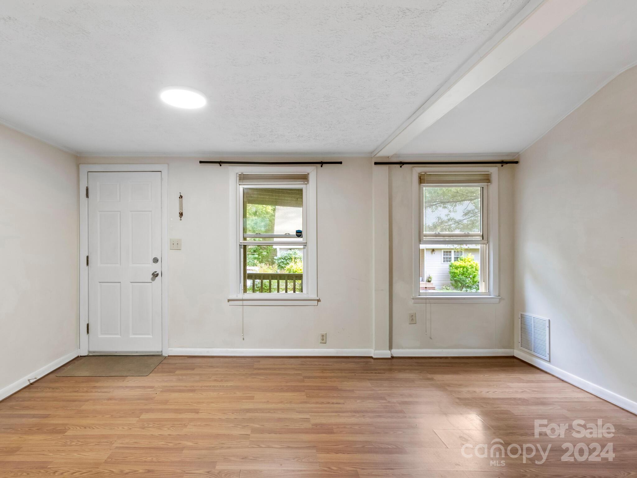 10 Shenandoah Road Property Photo 13