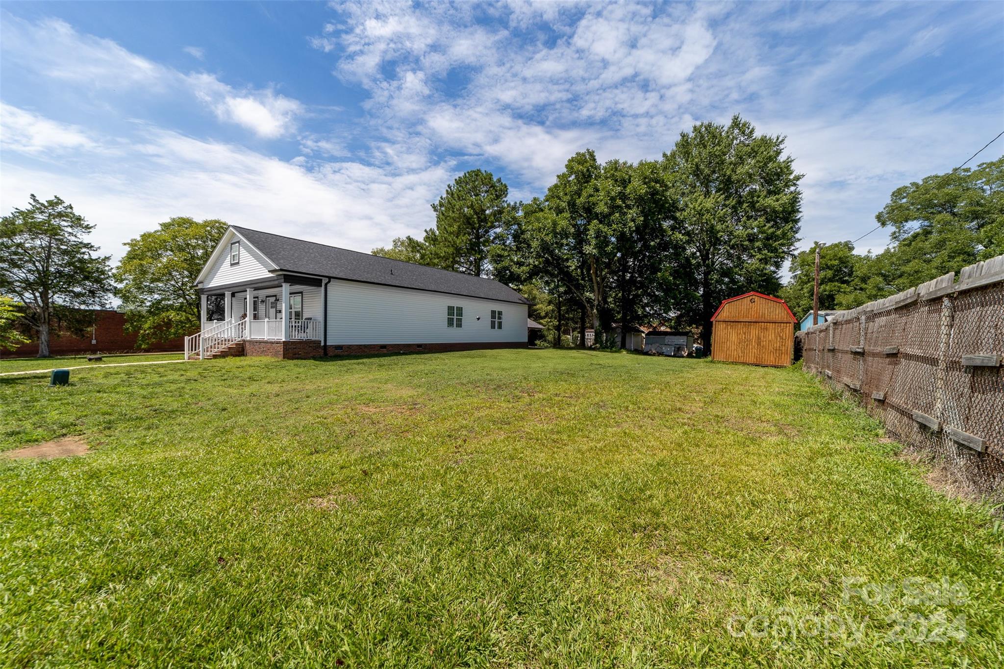 417 E Virginia Avenue Property Photo 4