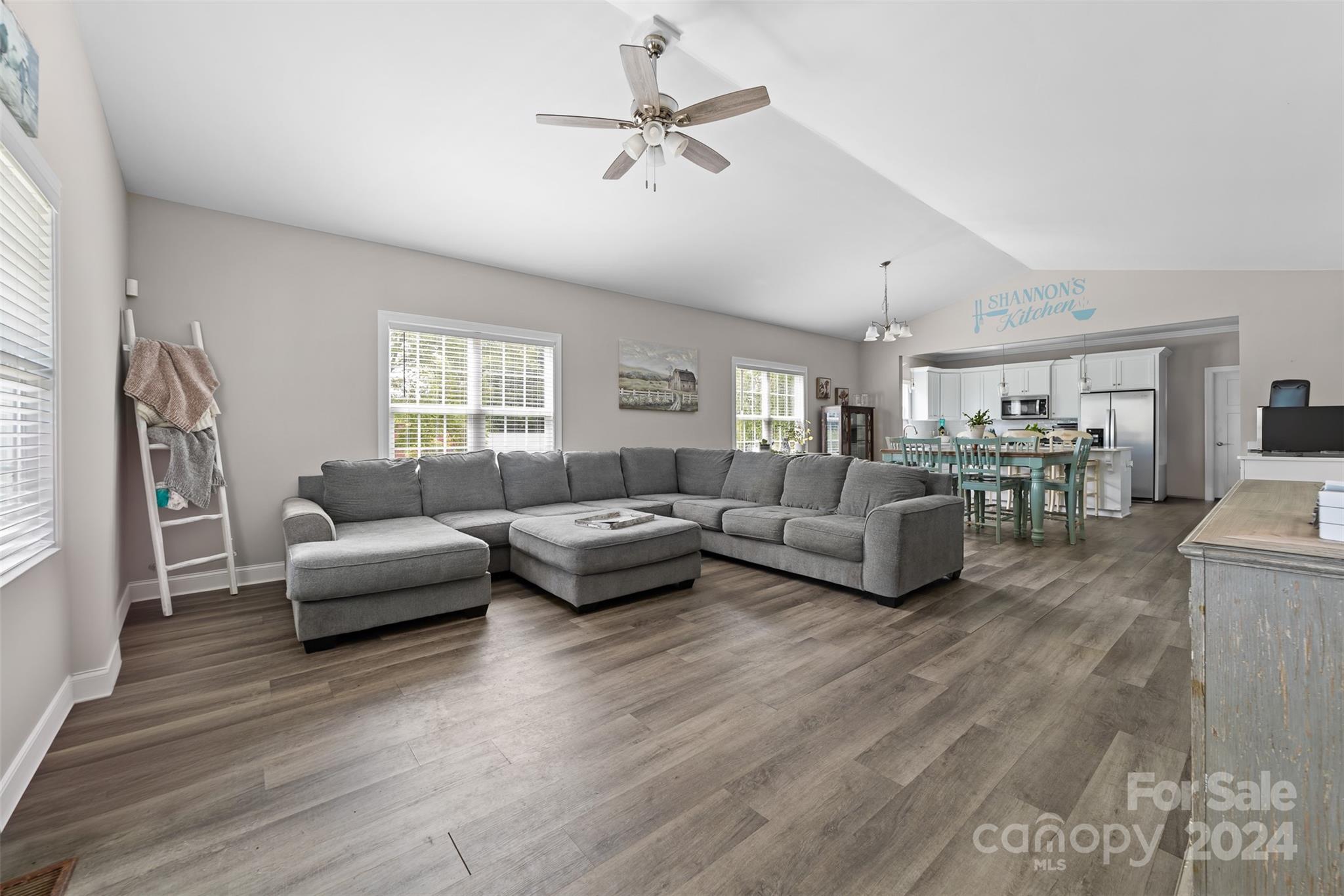 417 E Virginia Avenue Property Photo 13