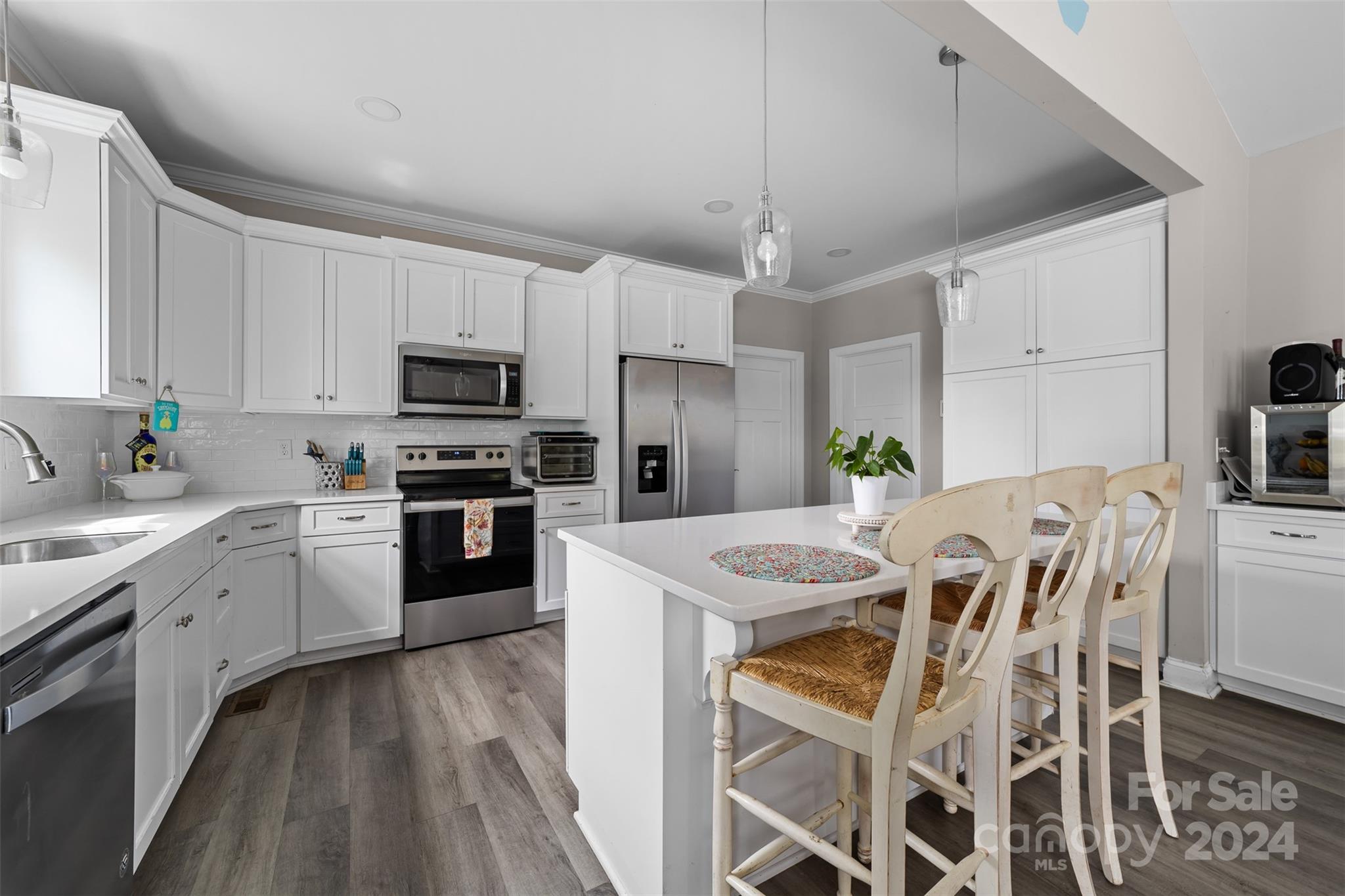 417 E Virginia Avenue Property Photo 18