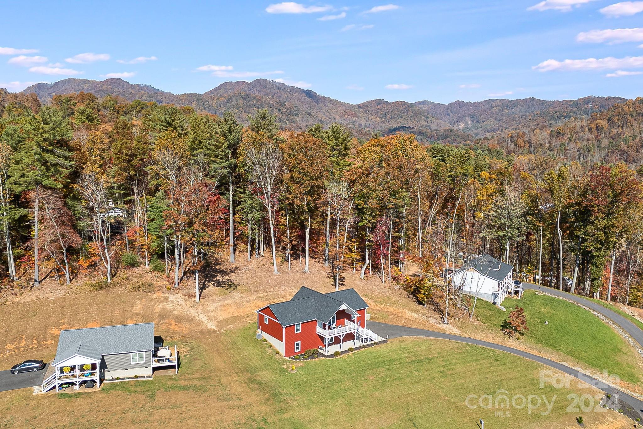 121 Sunrise Drive Property Photo 7