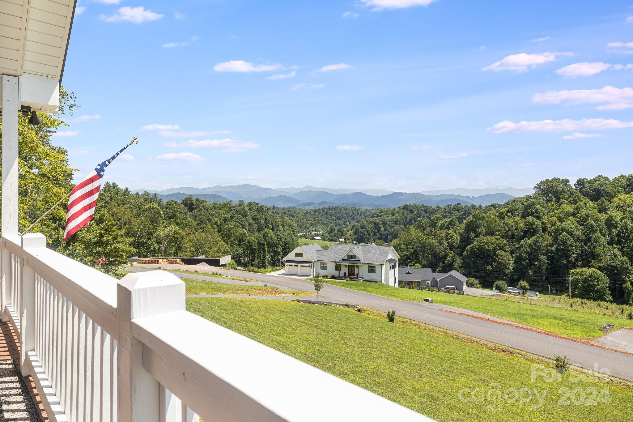 121 Sunrise Drive Property Photo 8