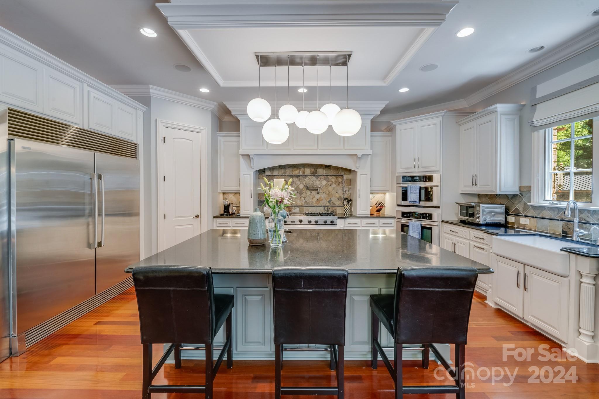 1008 Medinah Court Property Photo 12