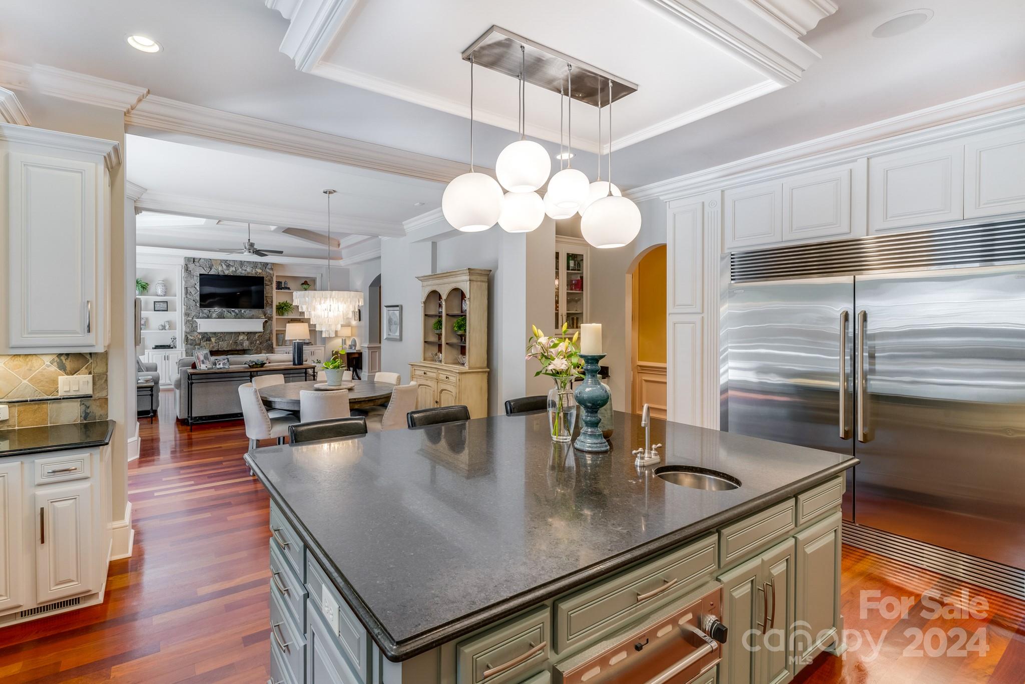 1008 Medinah Court Property Photo 13