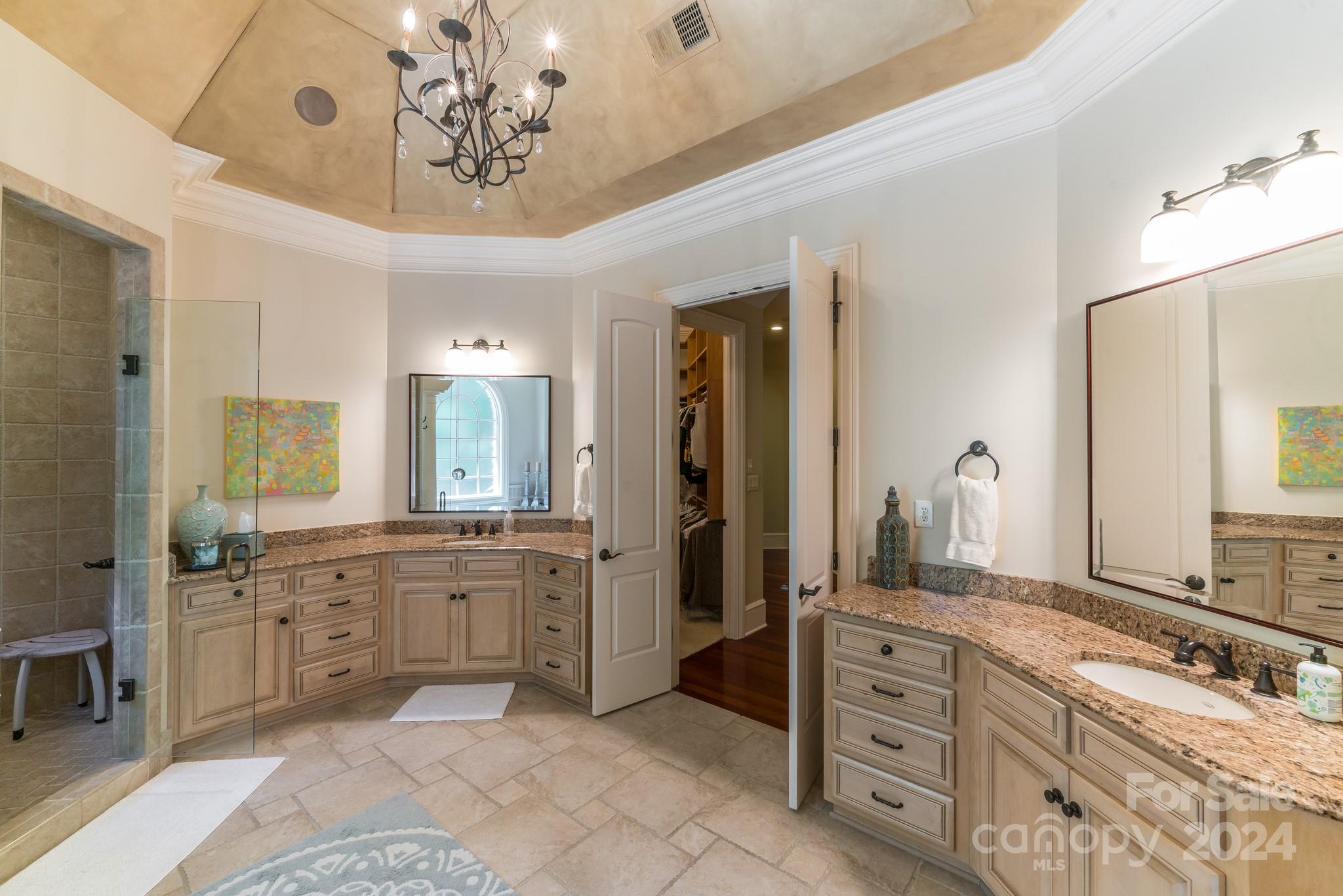 1008 Medinah Court Property Photo 28