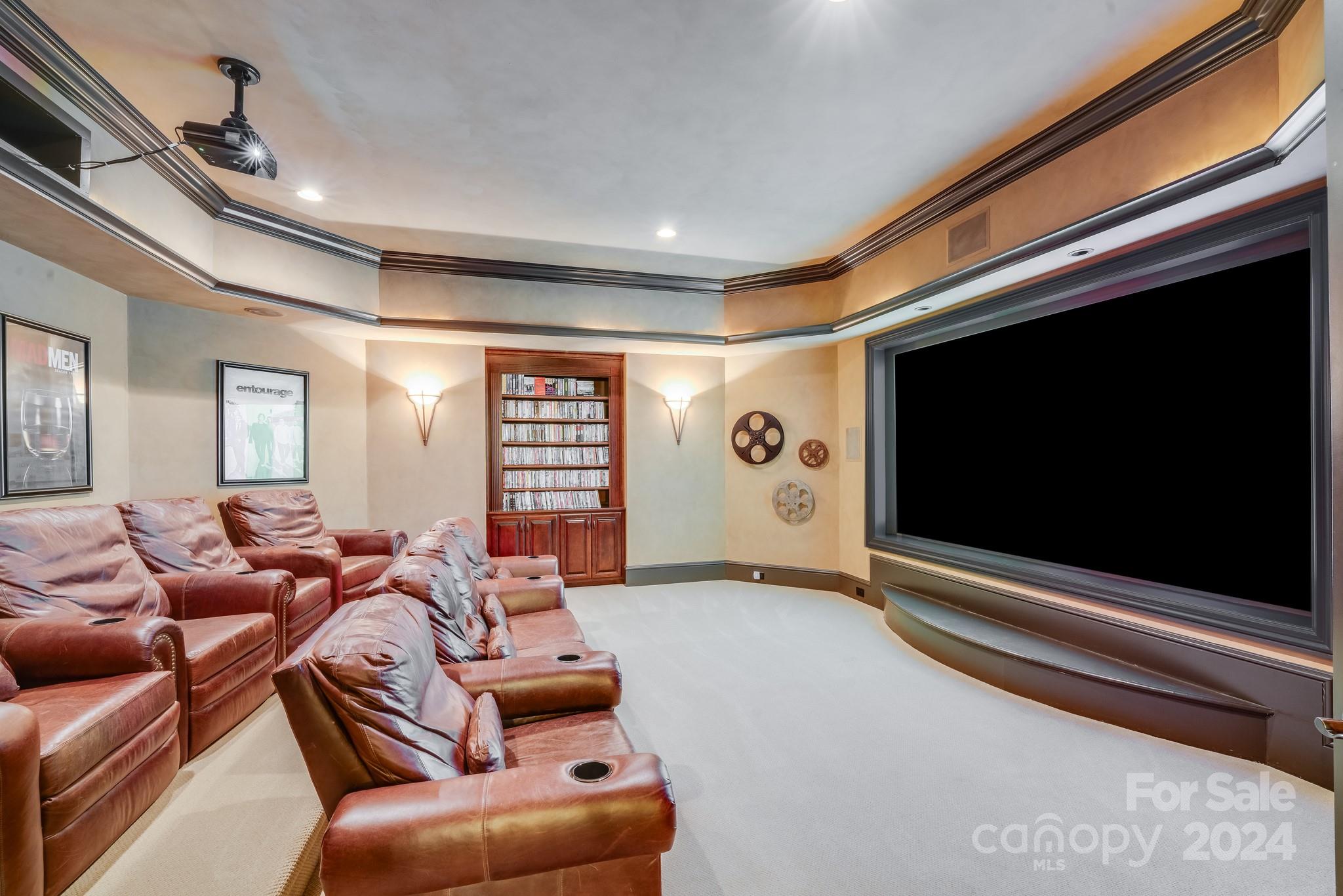 1008 Medinah Court Property Photo 34