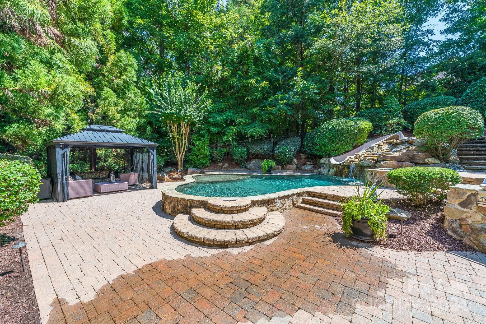 1008 Medinah Court Property Photo 40