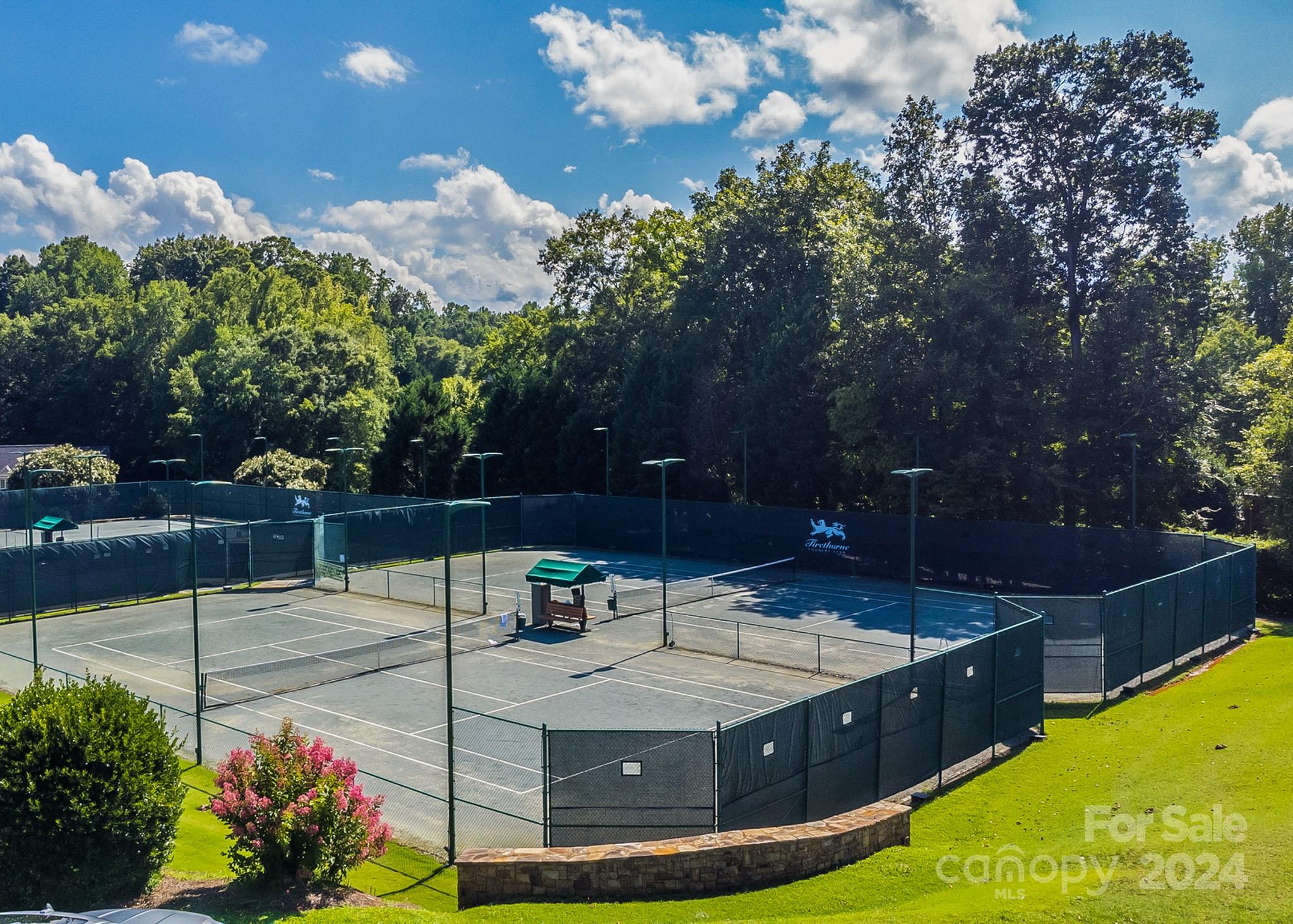 1008 Medinah Court Property Photo 45
