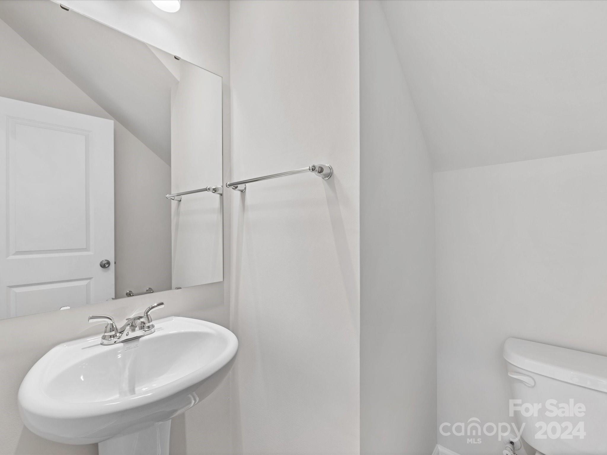 1008 Ribbon Lane Property Photo 11
