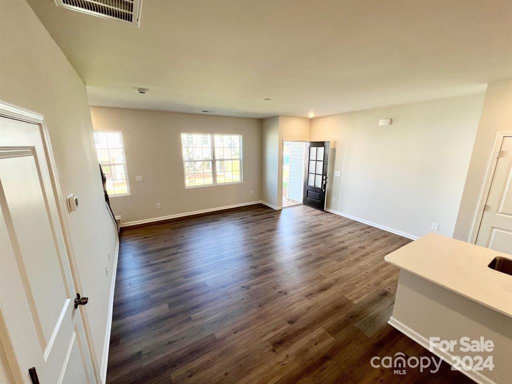 9729 Inkberry Drive 685 Property Photo 3