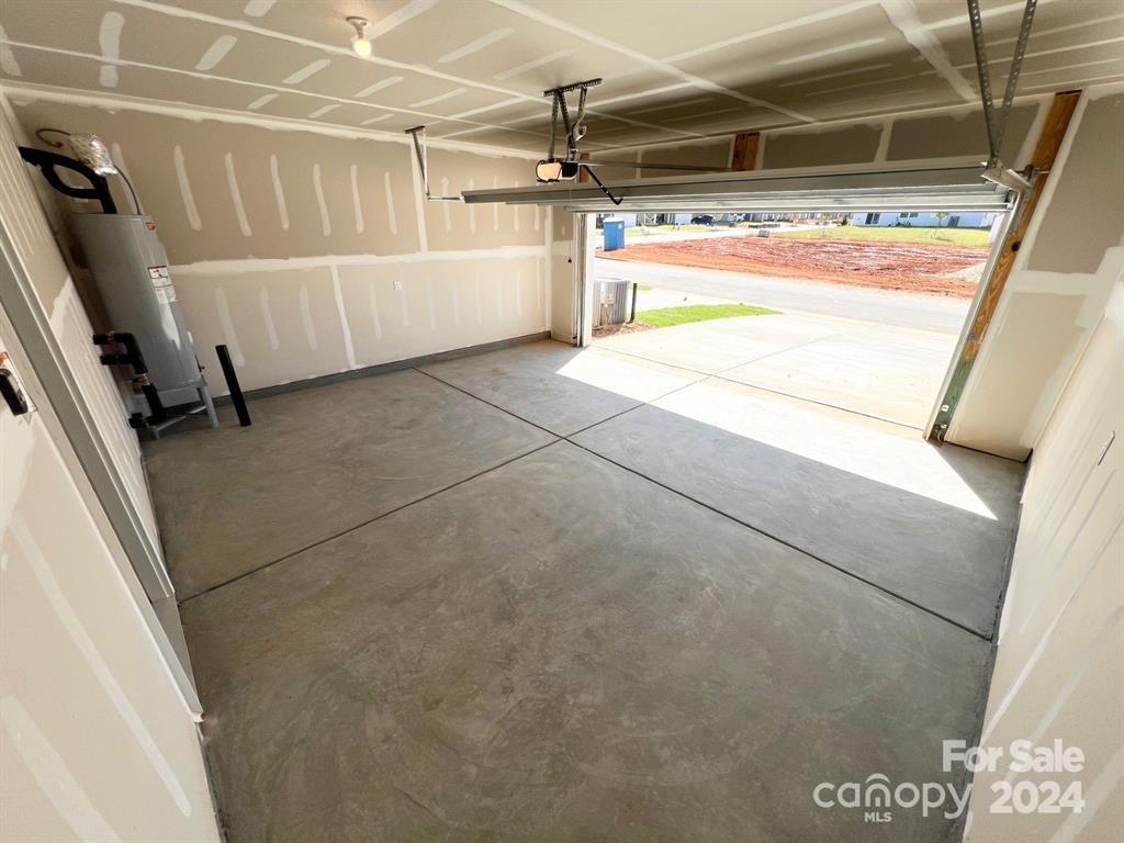 9729 Inkberry Drive 685 Property Photo 5