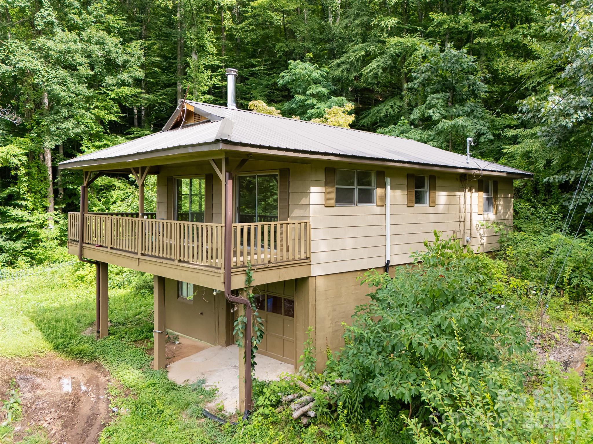 119 Pinnacle Mountain Road Property Photo 3