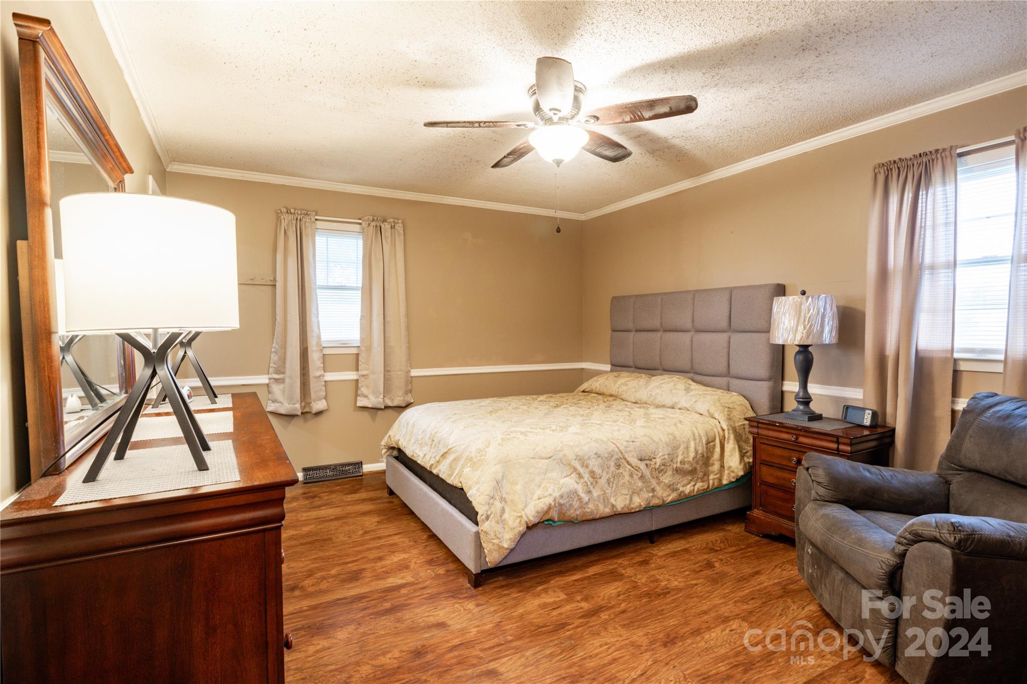 202 Division Avenue Property Photo 19