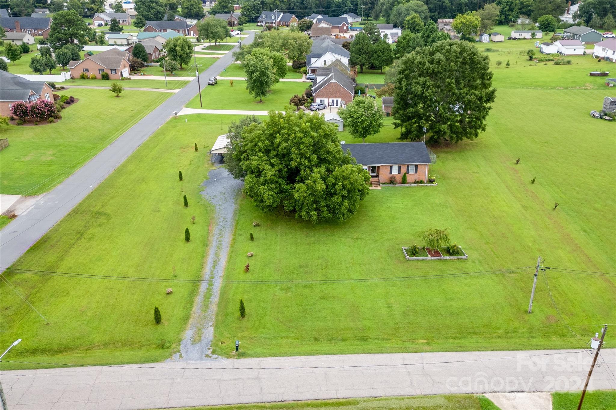 202 Division Avenue Property Photo 33